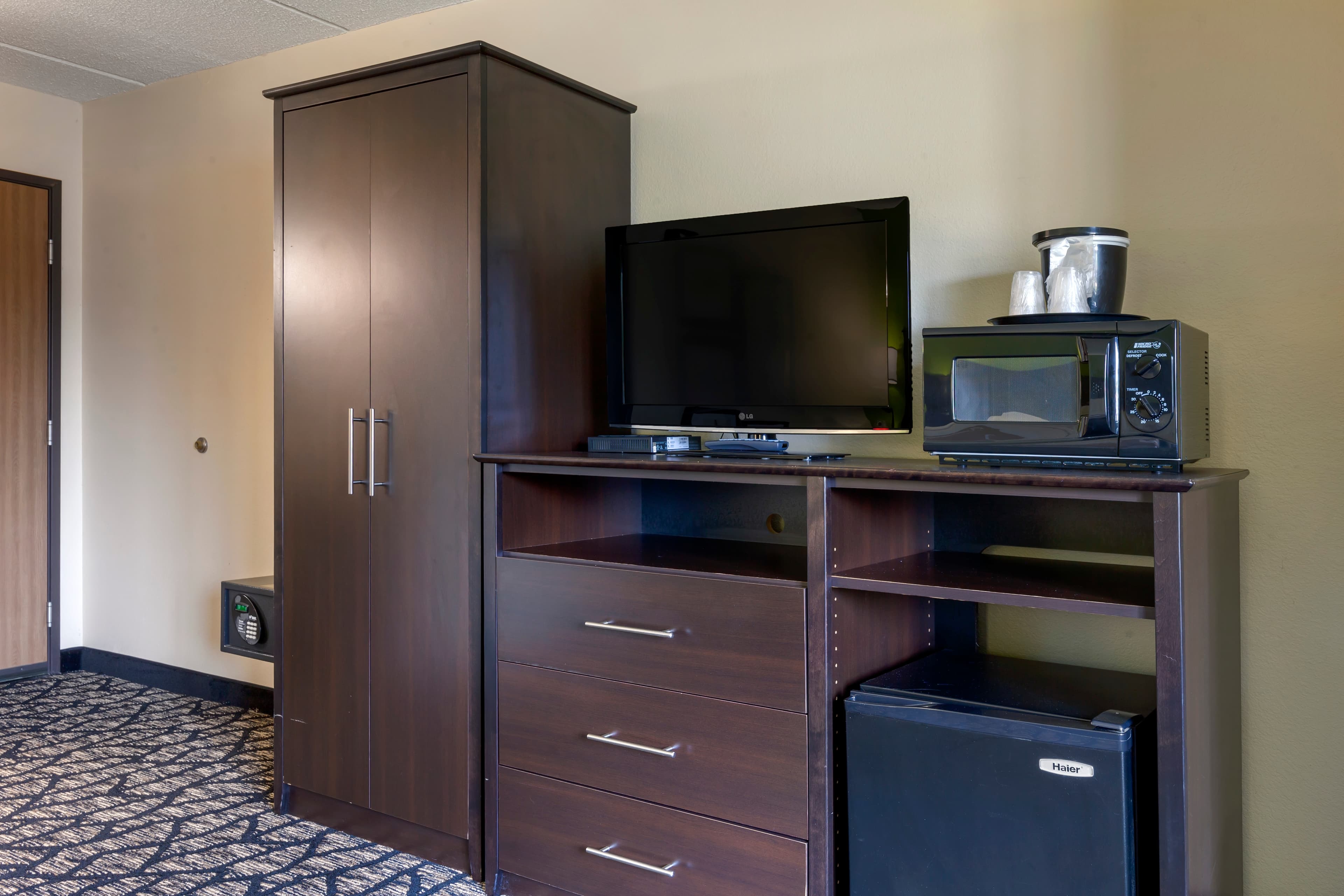Quality Inn Oshkosh Aviation Park — 29