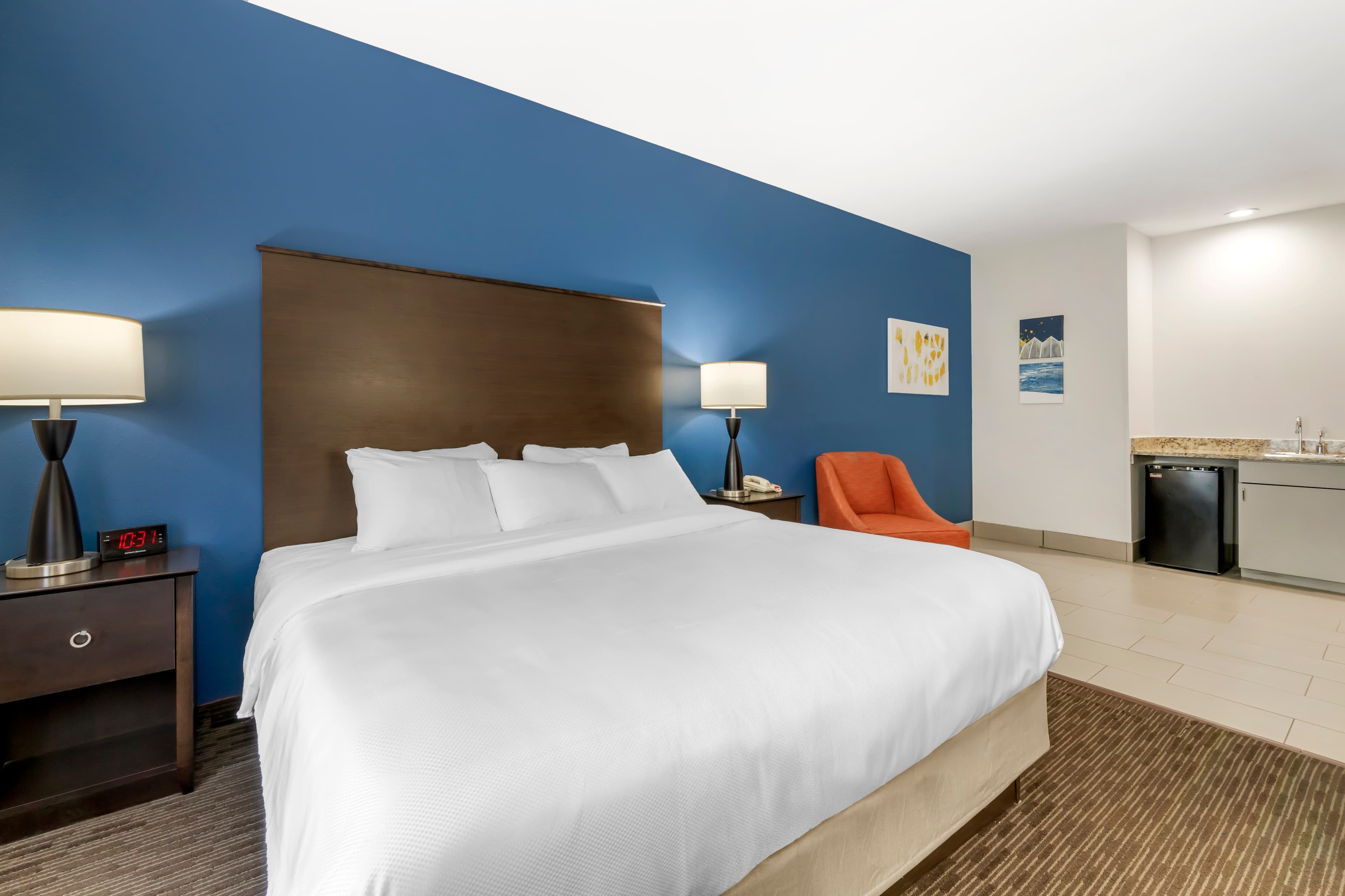 Comfort Inn & Suites New Lisbon — 7