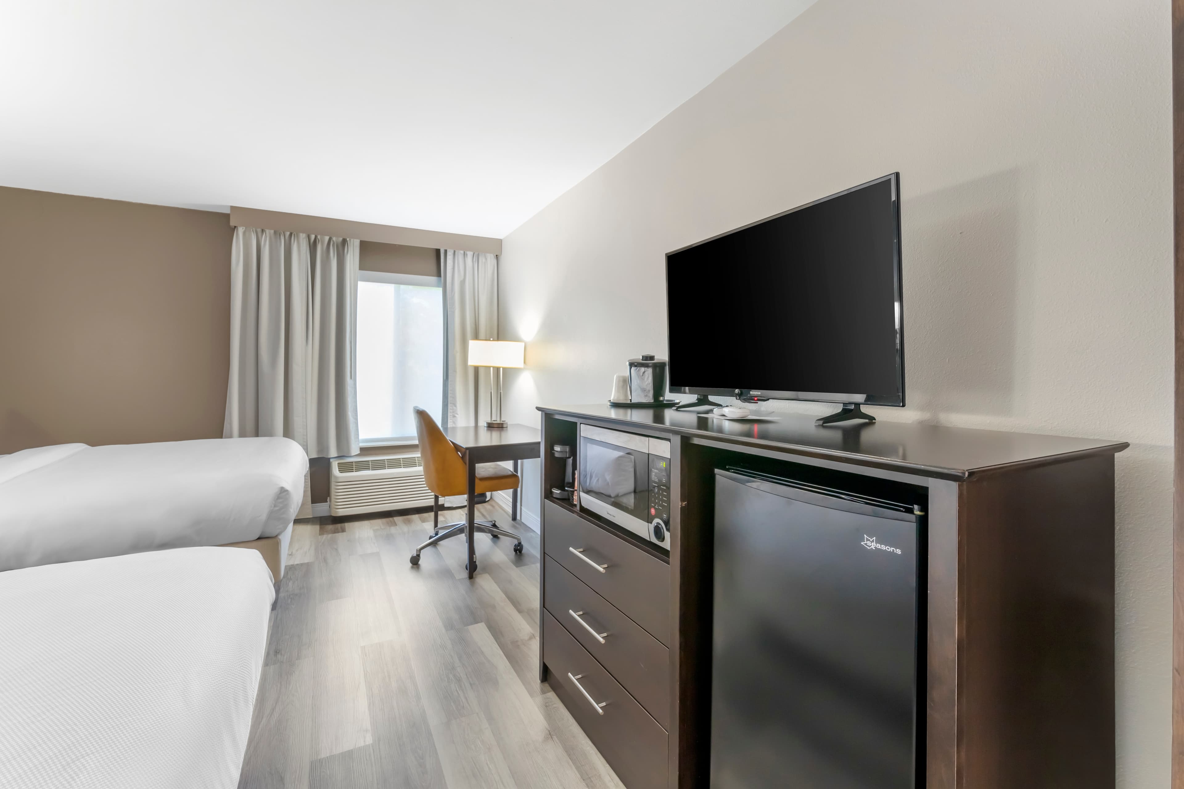 Comfort Inn & Suites New Lisbon — 16