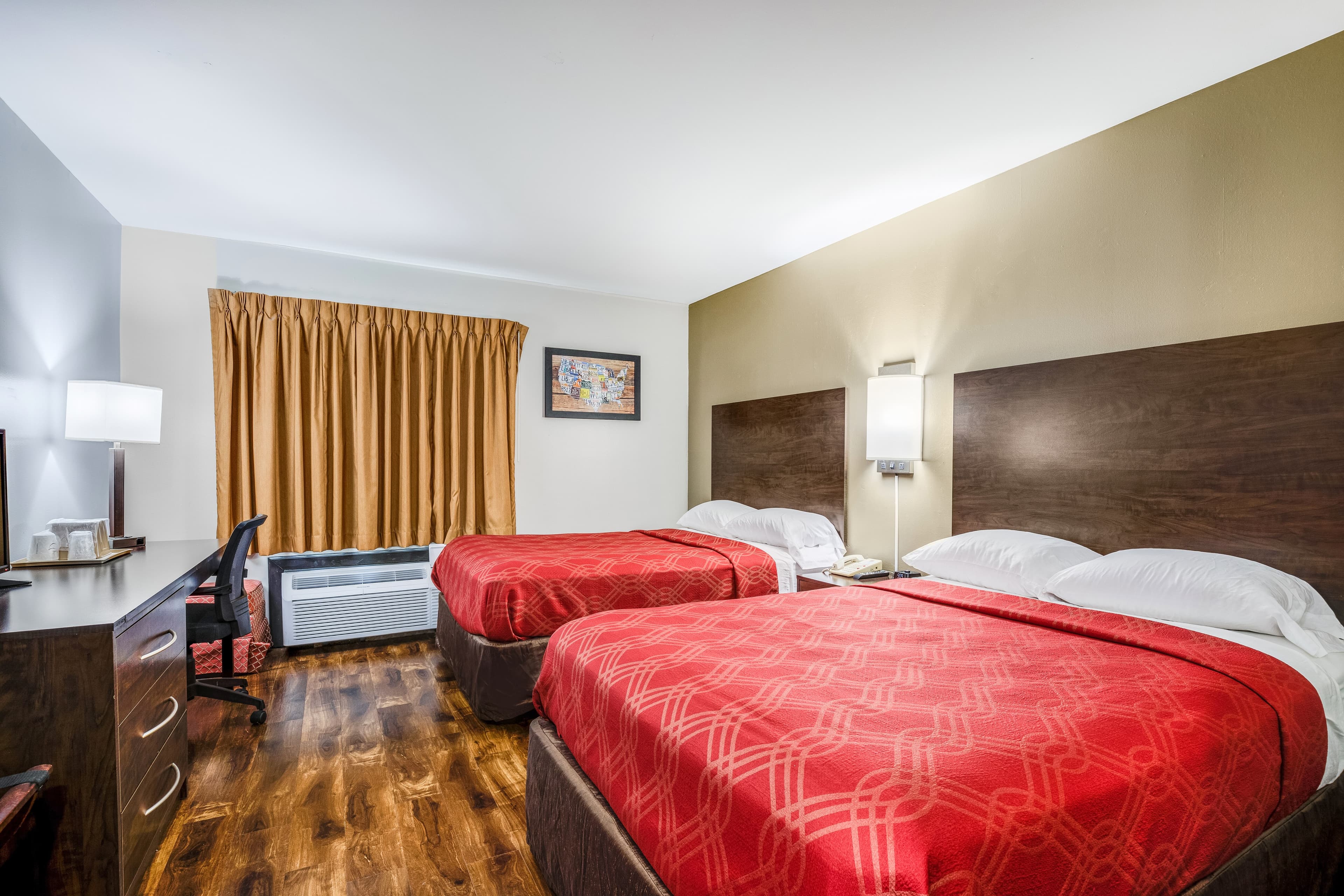 Econo Lodge Milwaukee Airport — 21
