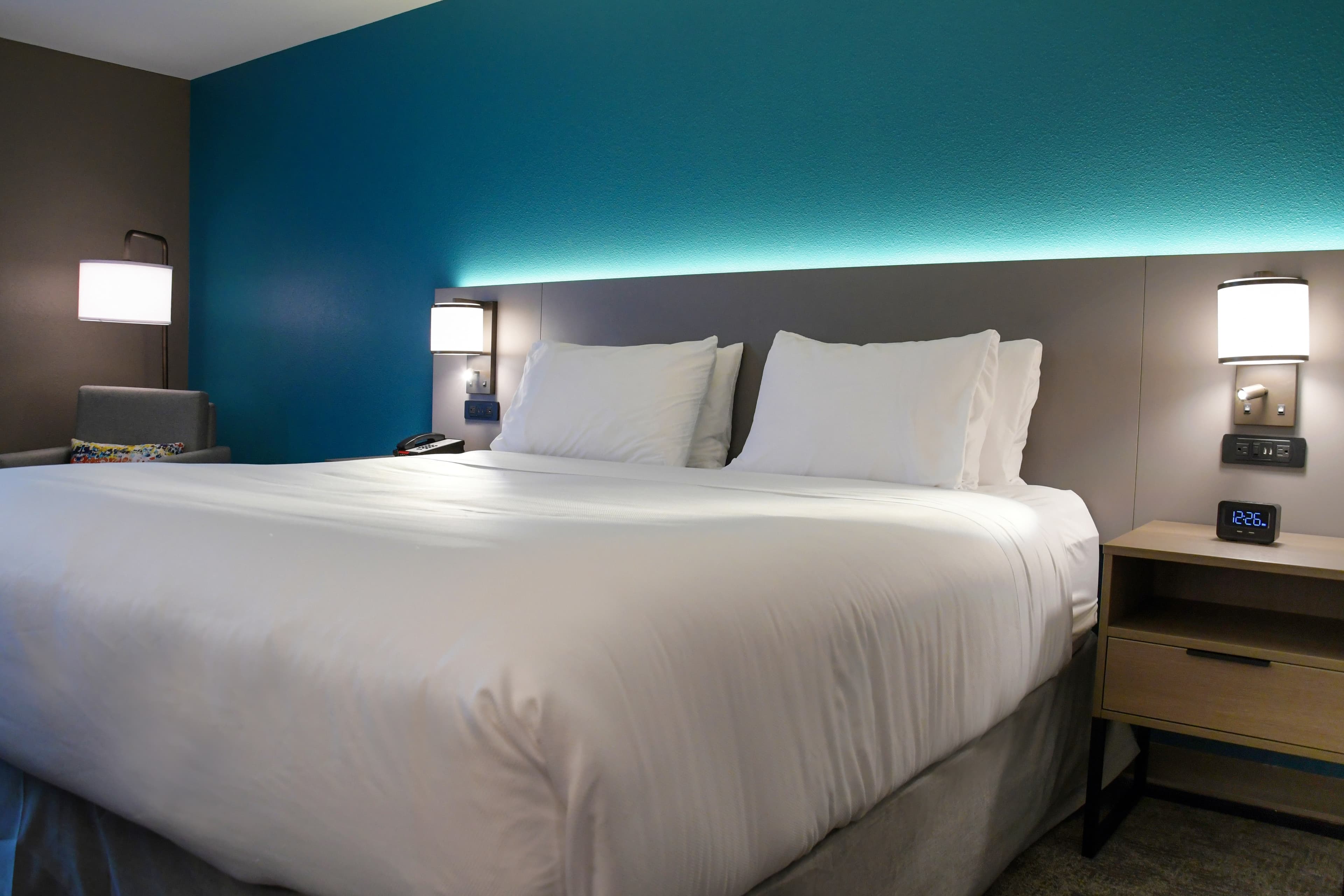 Comfort Inn & Suites NW Milwaukee — 2