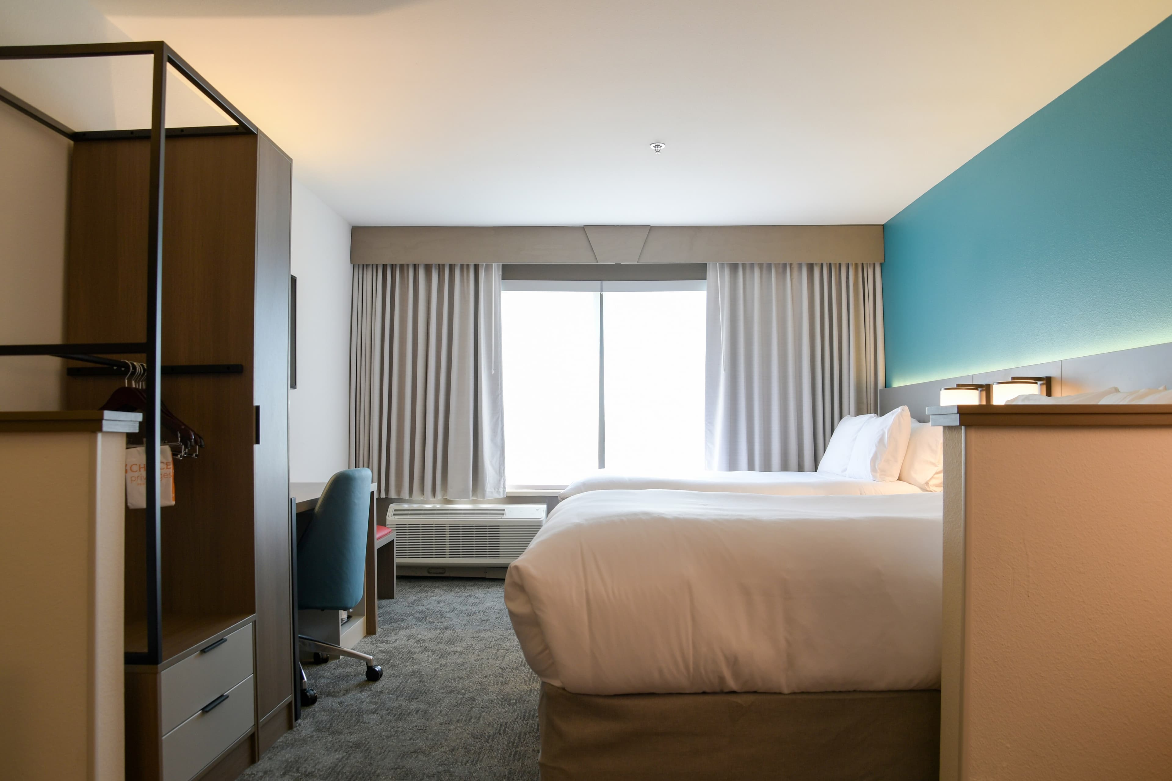 Comfort Inn & Suites NW Milwaukee — 20