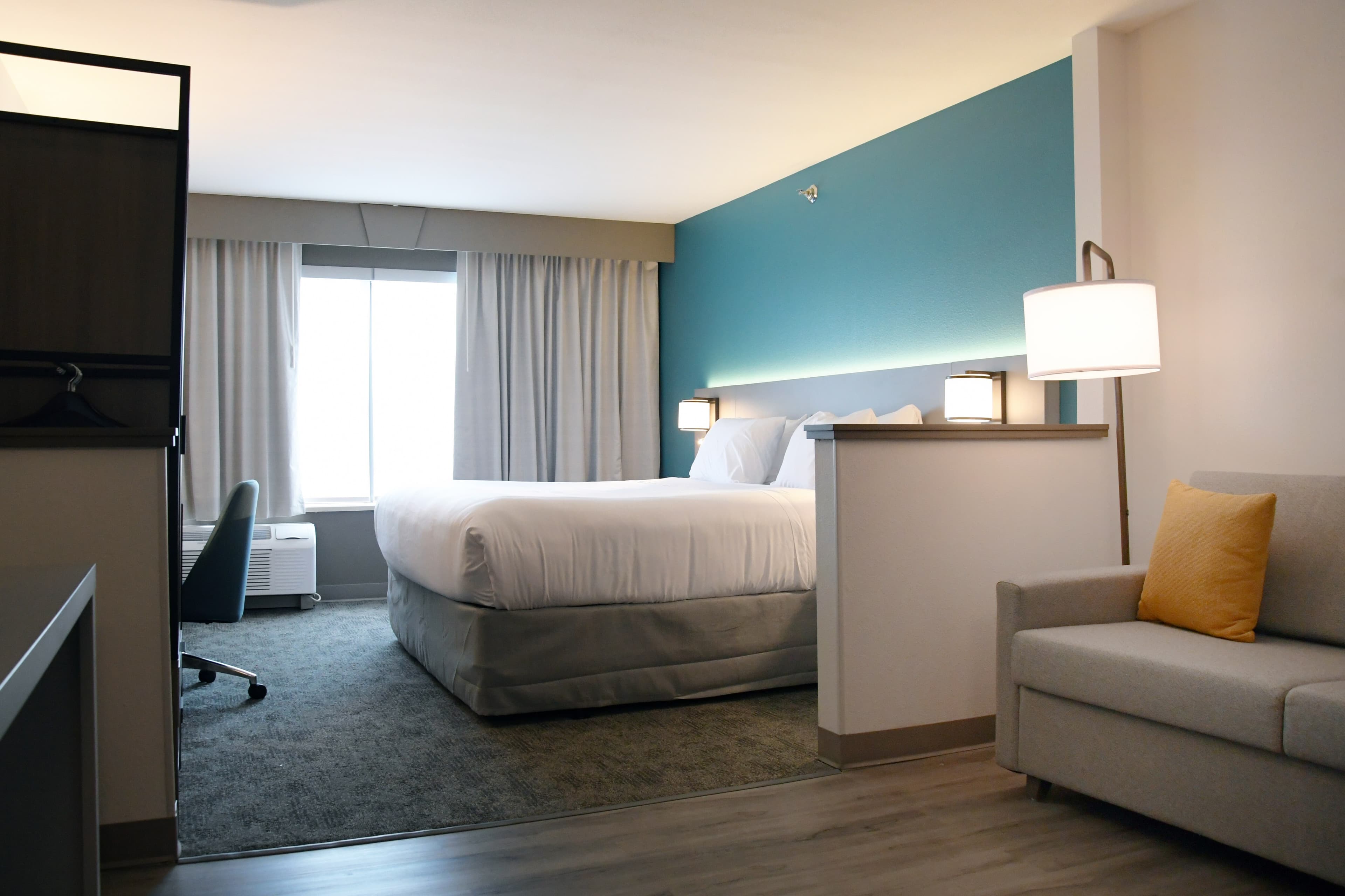 Comfort Inn & Suites NW Milwaukee — 39
