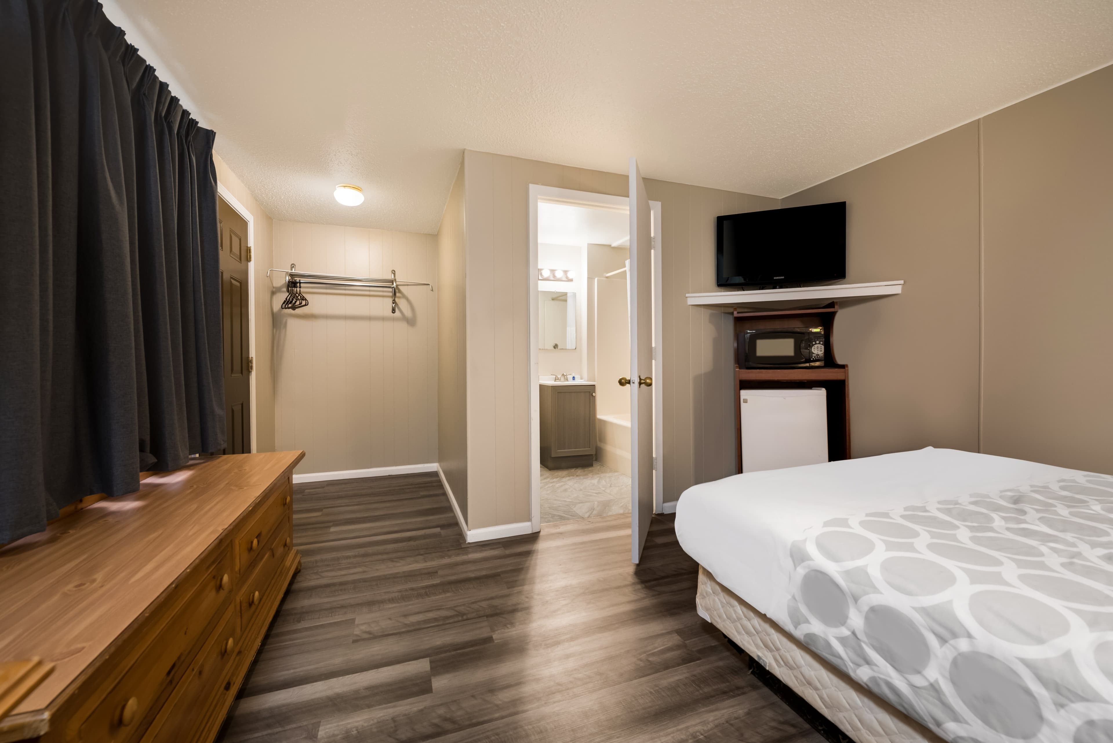 Rodeway Inn La Crosse - Image 2