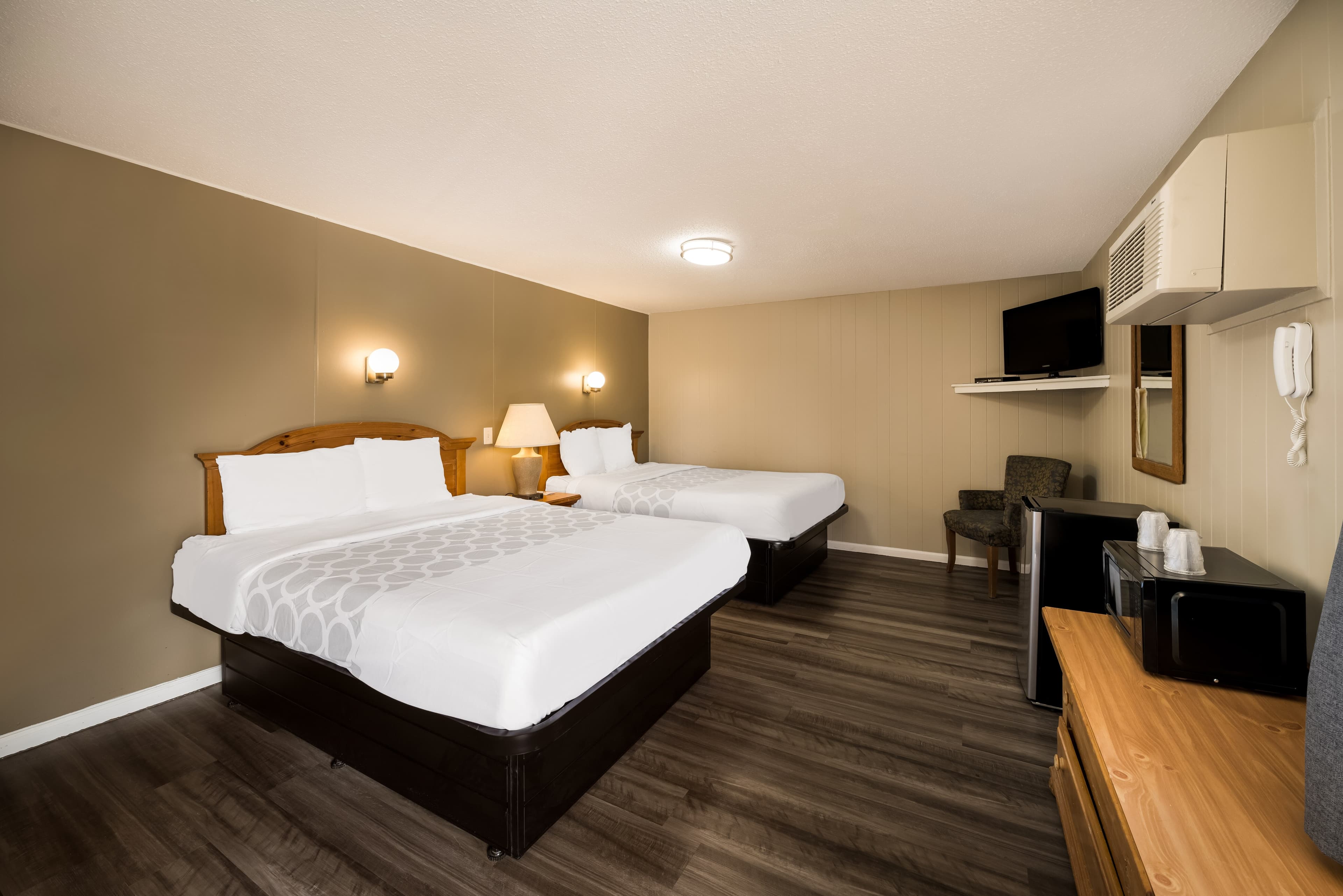 Rodeway Inn La Crosse — 10