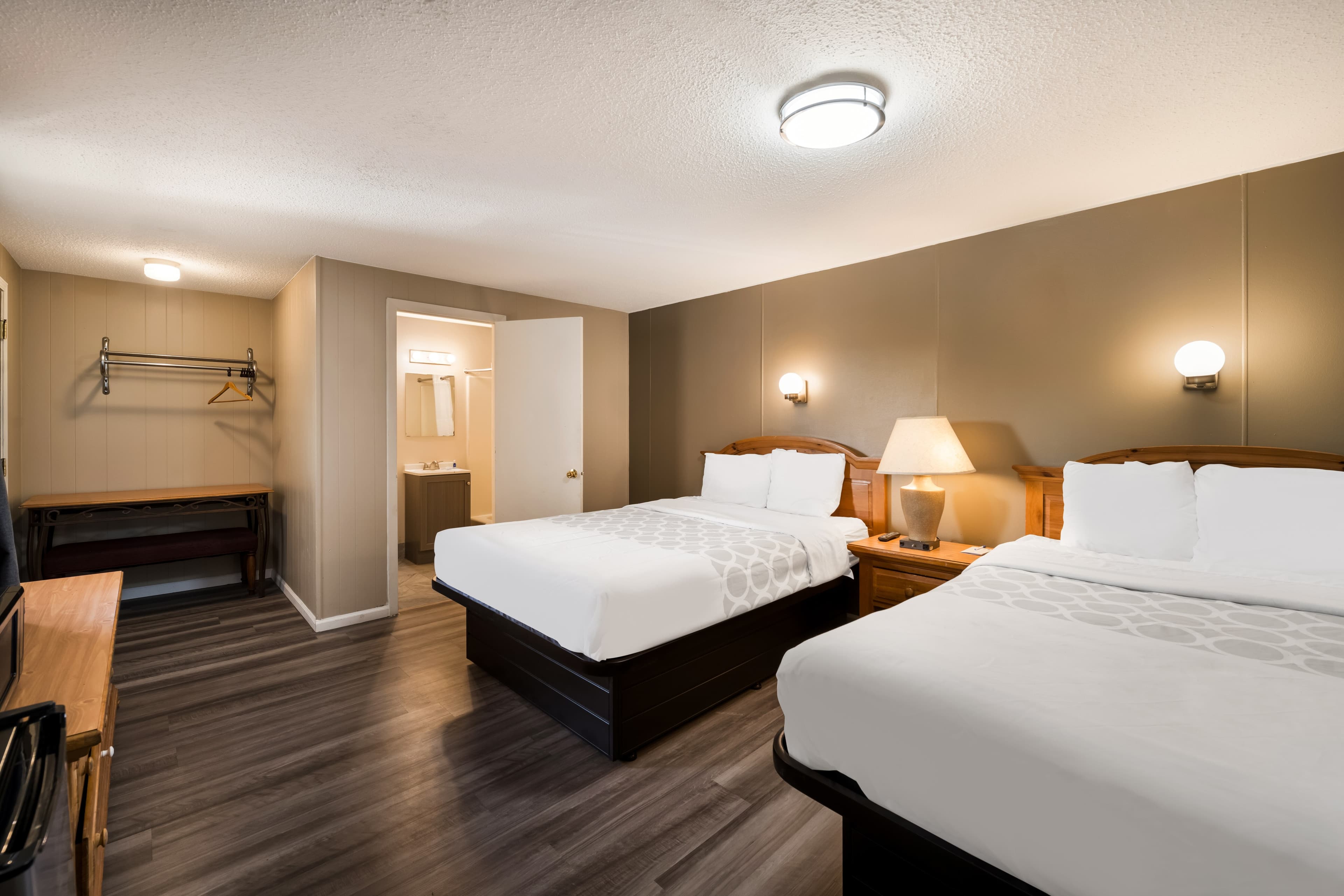 Rodeway Inn La Crosse — 11