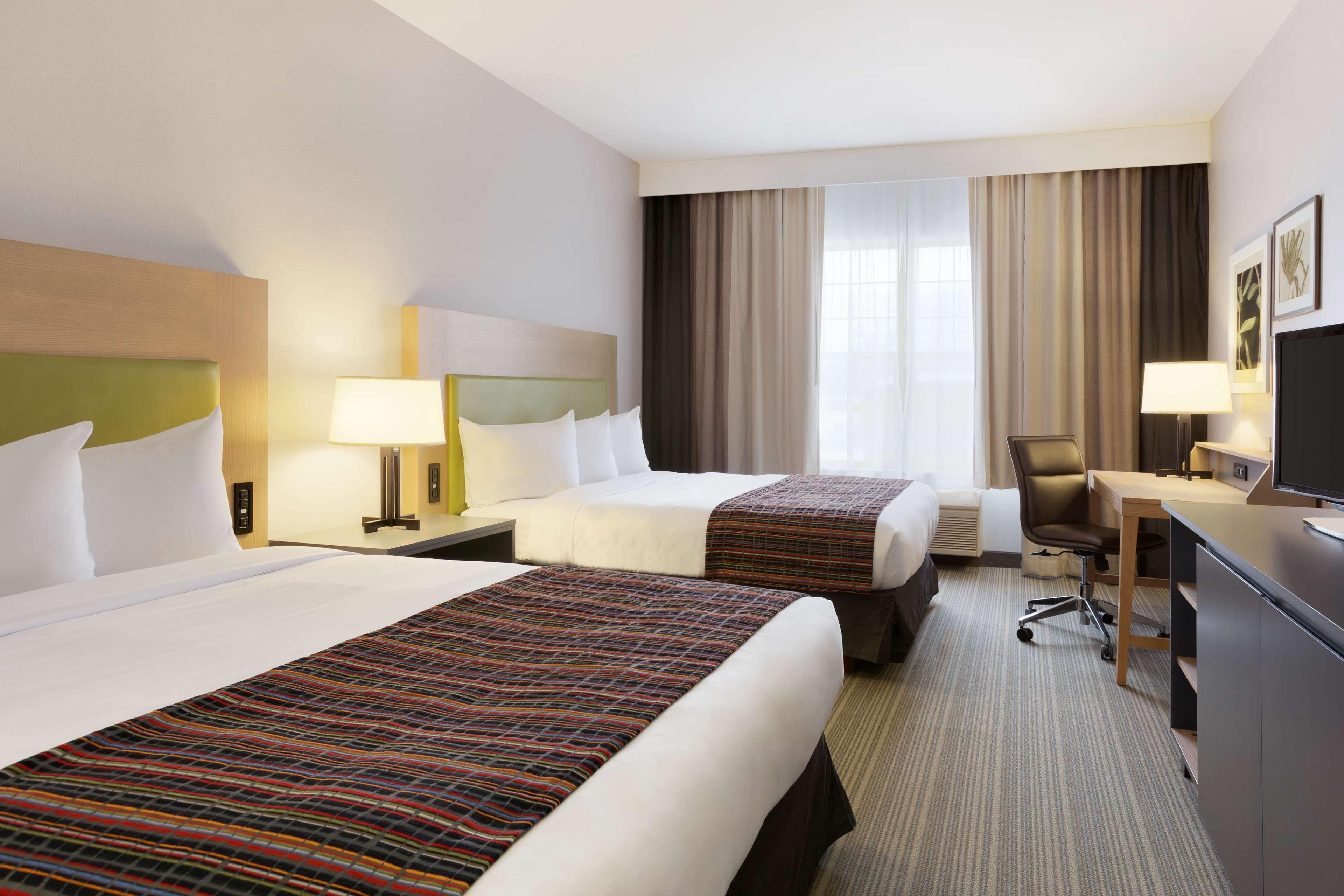 Country Inn & Suites by Radisson, Wausau, WI — 6