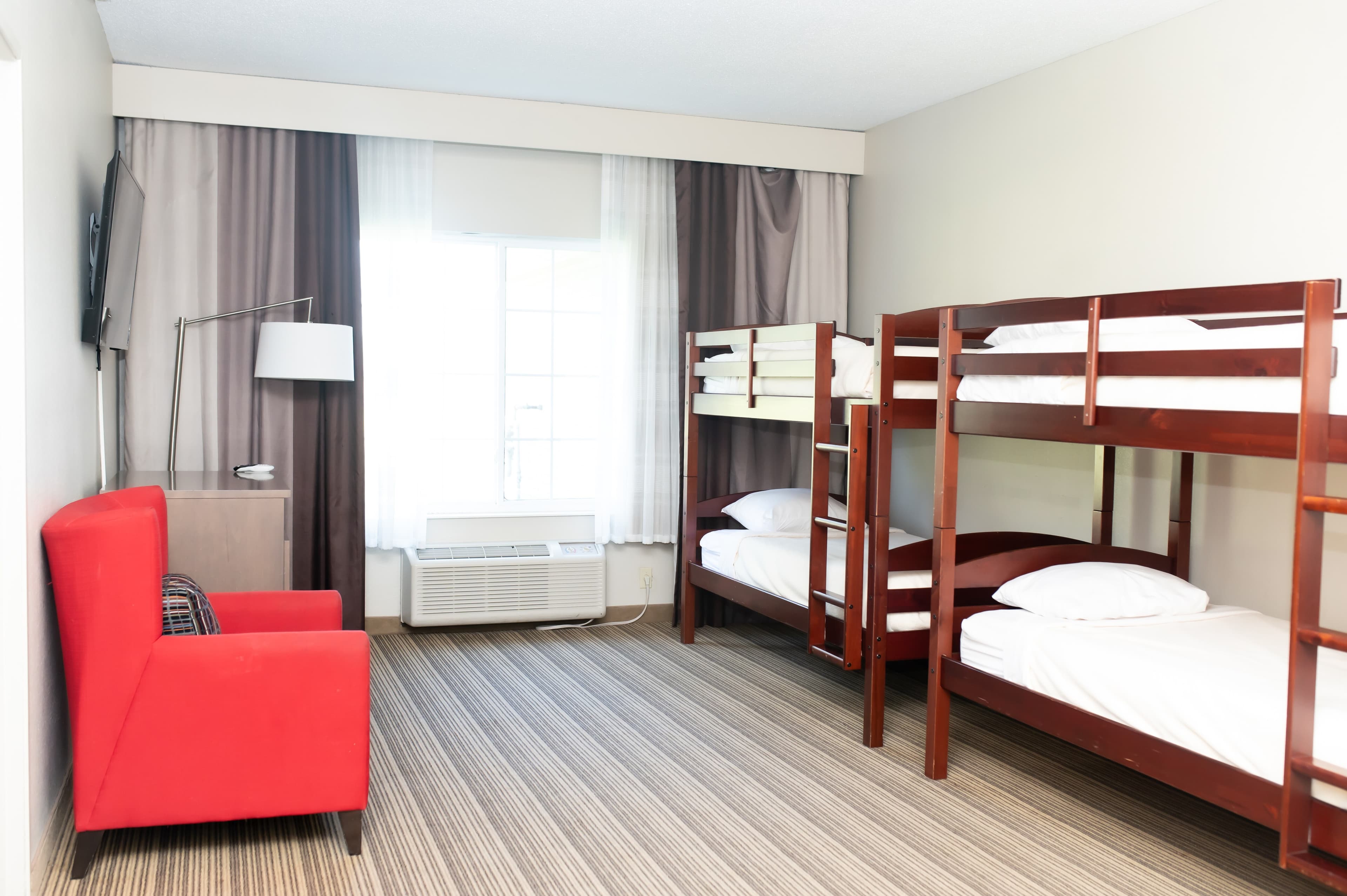 Country Inn & Suites by Radisson, Prairie du Chien — 6