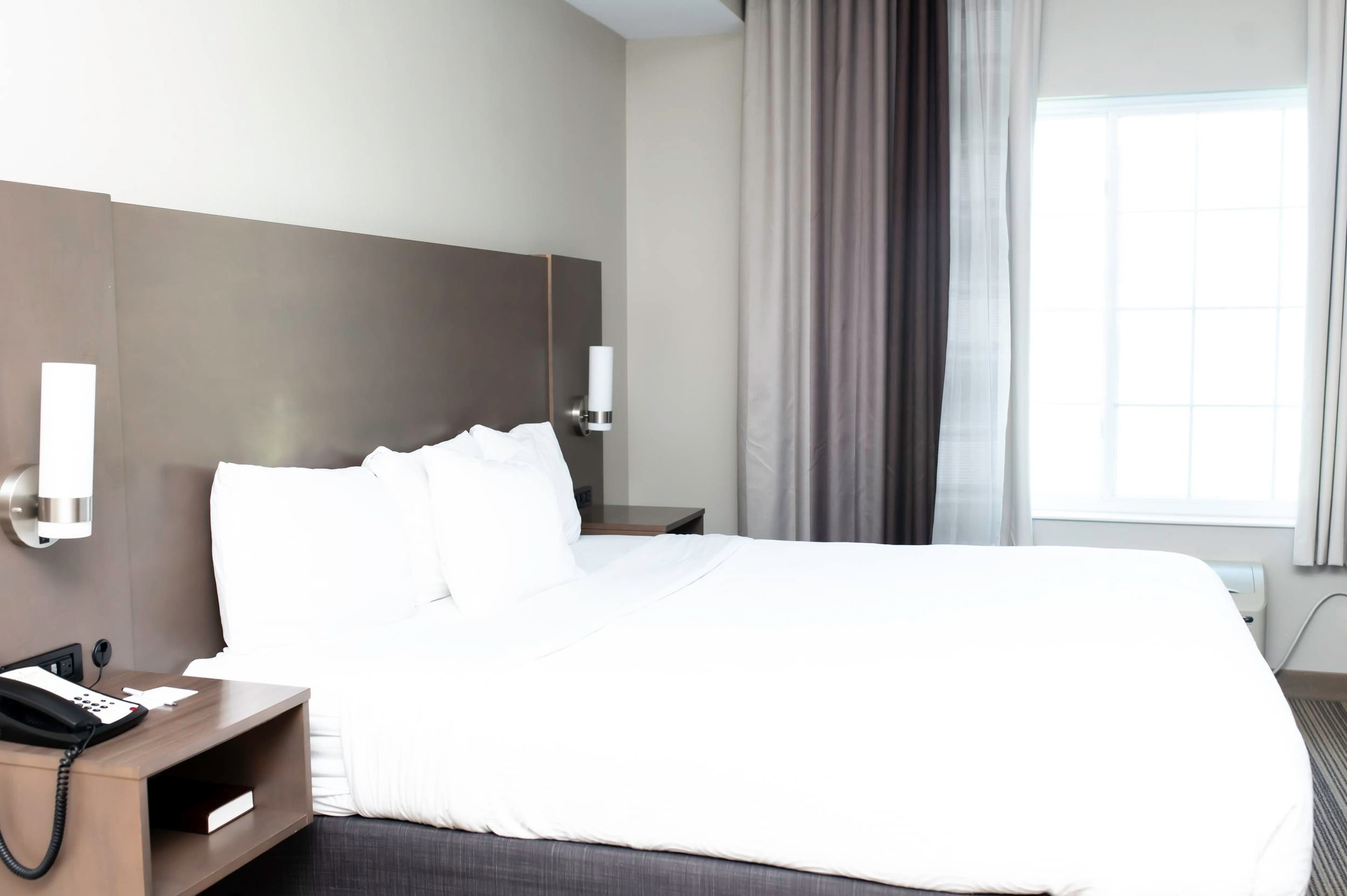 Country Inn & Suites by Radisson, Prairie du Chien - Image 4