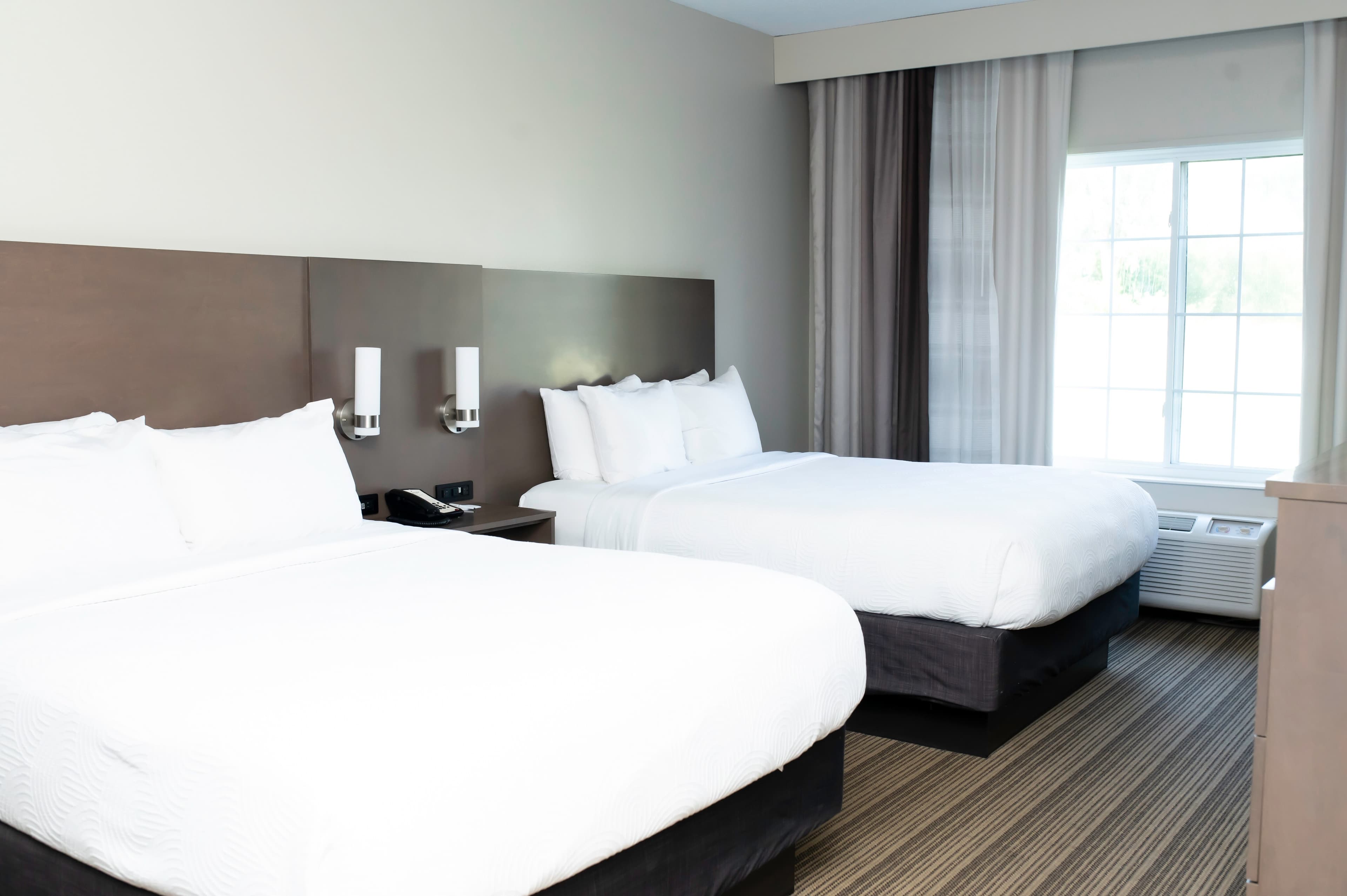 Country Inn & Suites by Radisson, Prairie du Chien - Image 1