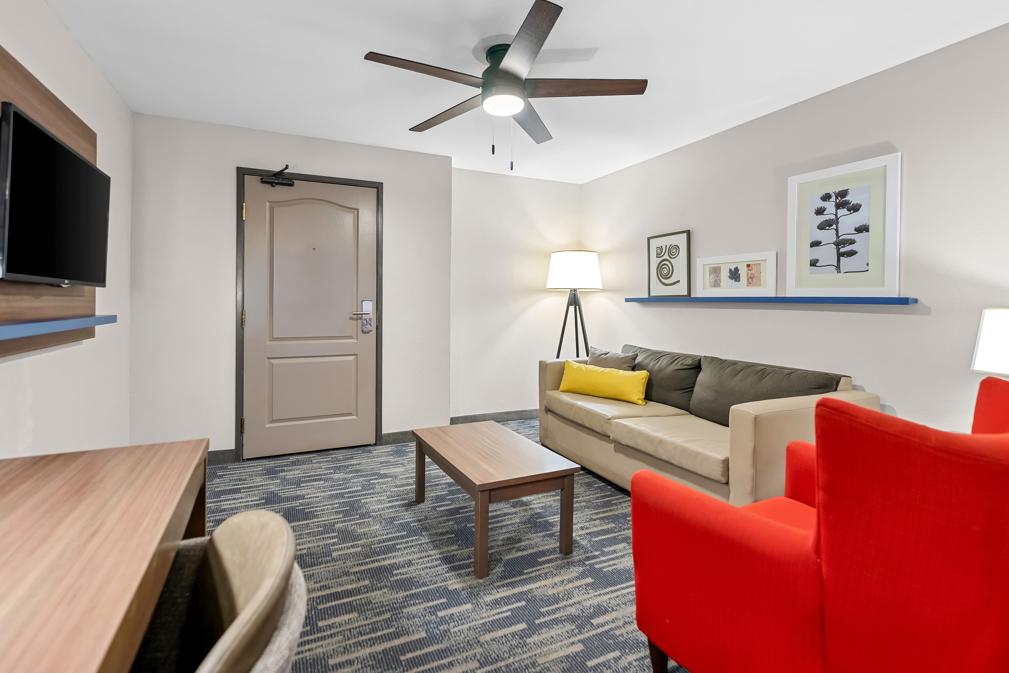 Country Inn & Suites by Radisson Kenosha - Pleasant Prairie - Image 3