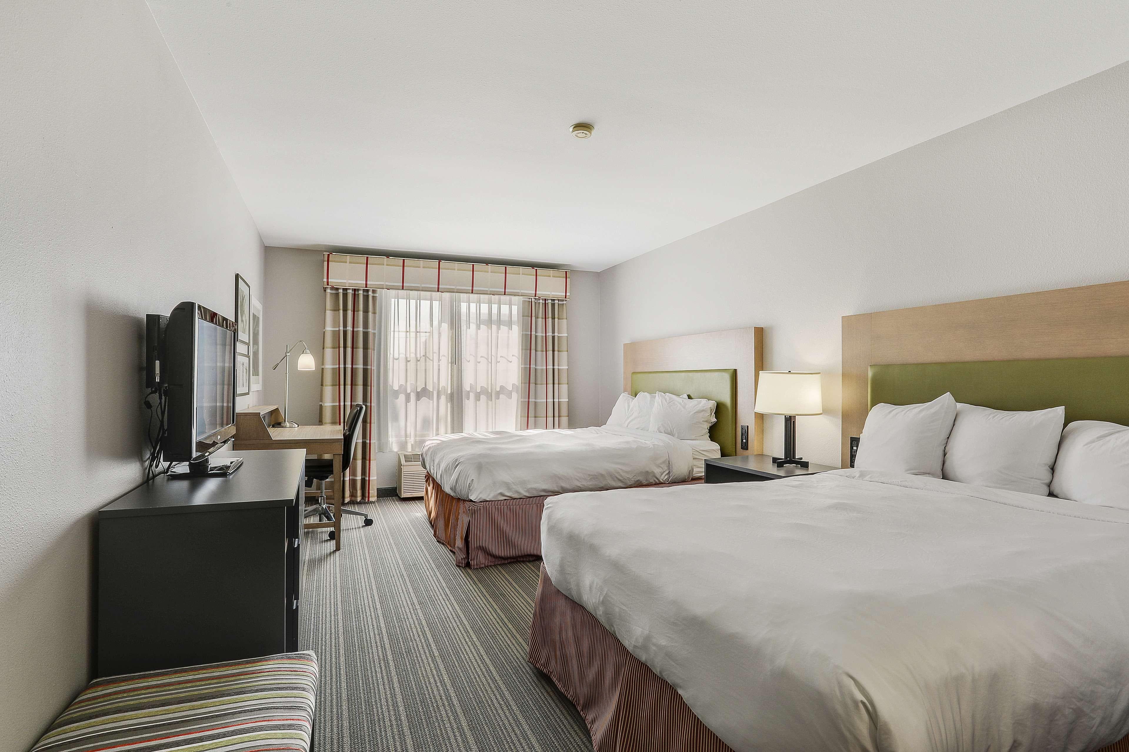 Country Inn & Suites by Radisson, Green Bay, WI — 31