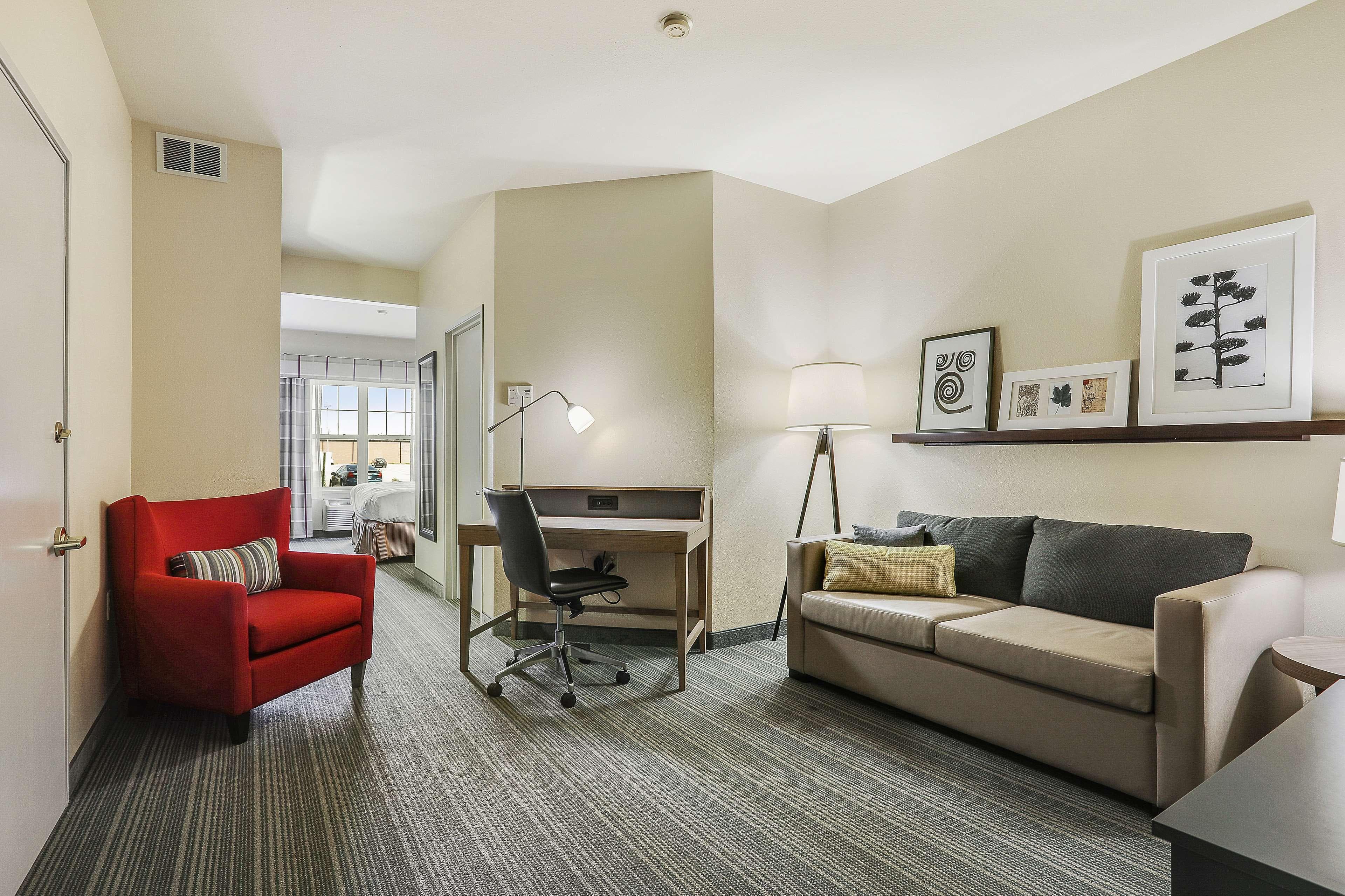 Country Inn & Suites by Radisson, Green Bay, WI — 24