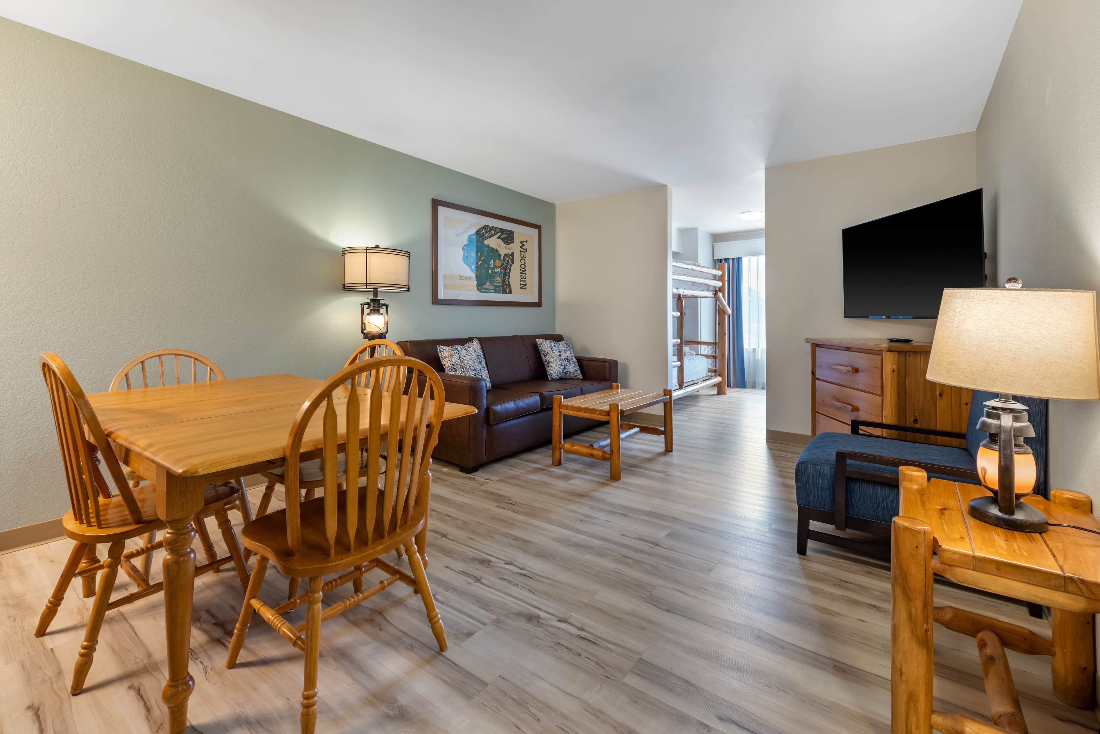 Three Bears Waterpark Resort Near Tomah, Ascend Collection Hotel — 26