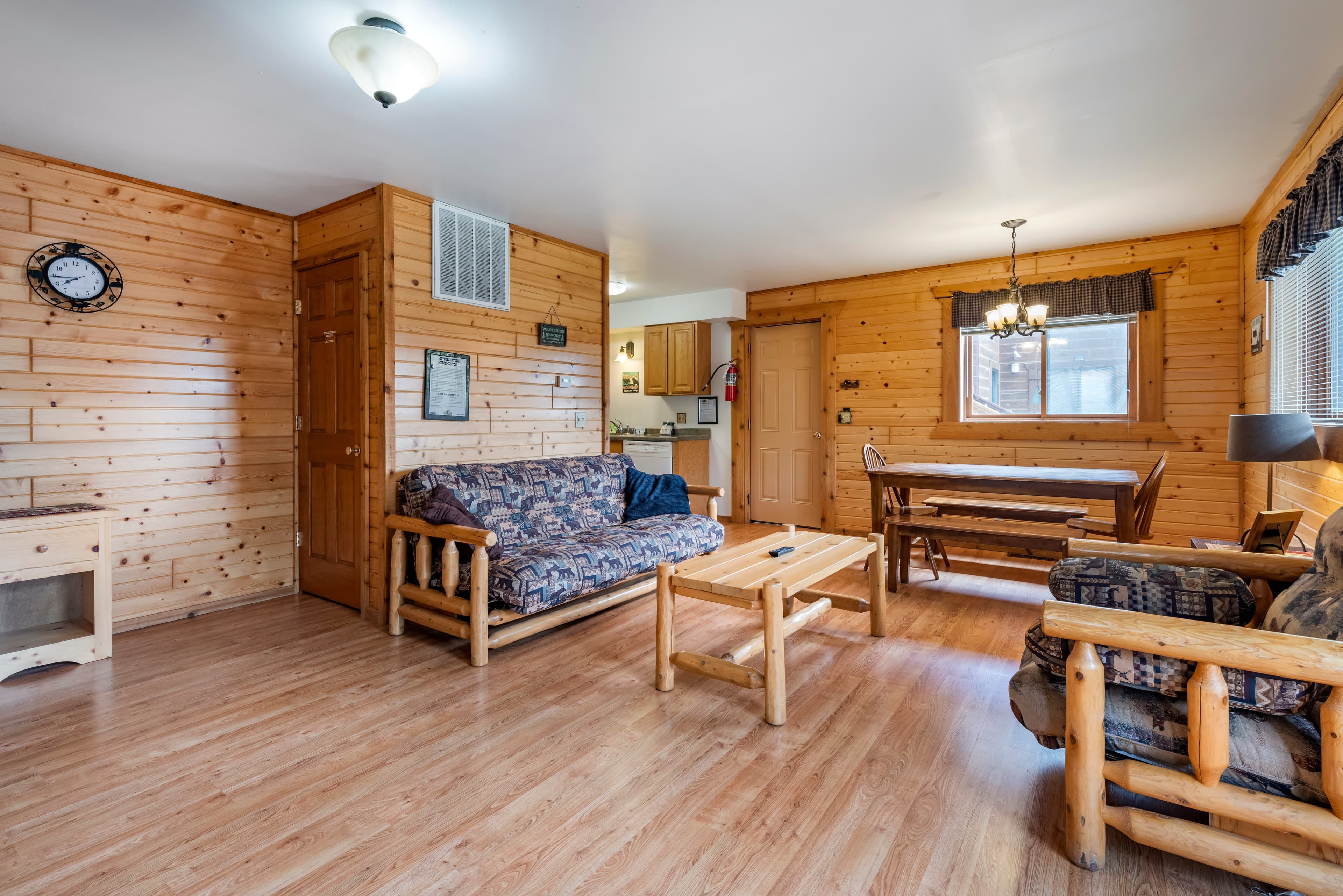Three Bears Waterpark Resort Near Tomah, Ascend Collection Hotel — 43