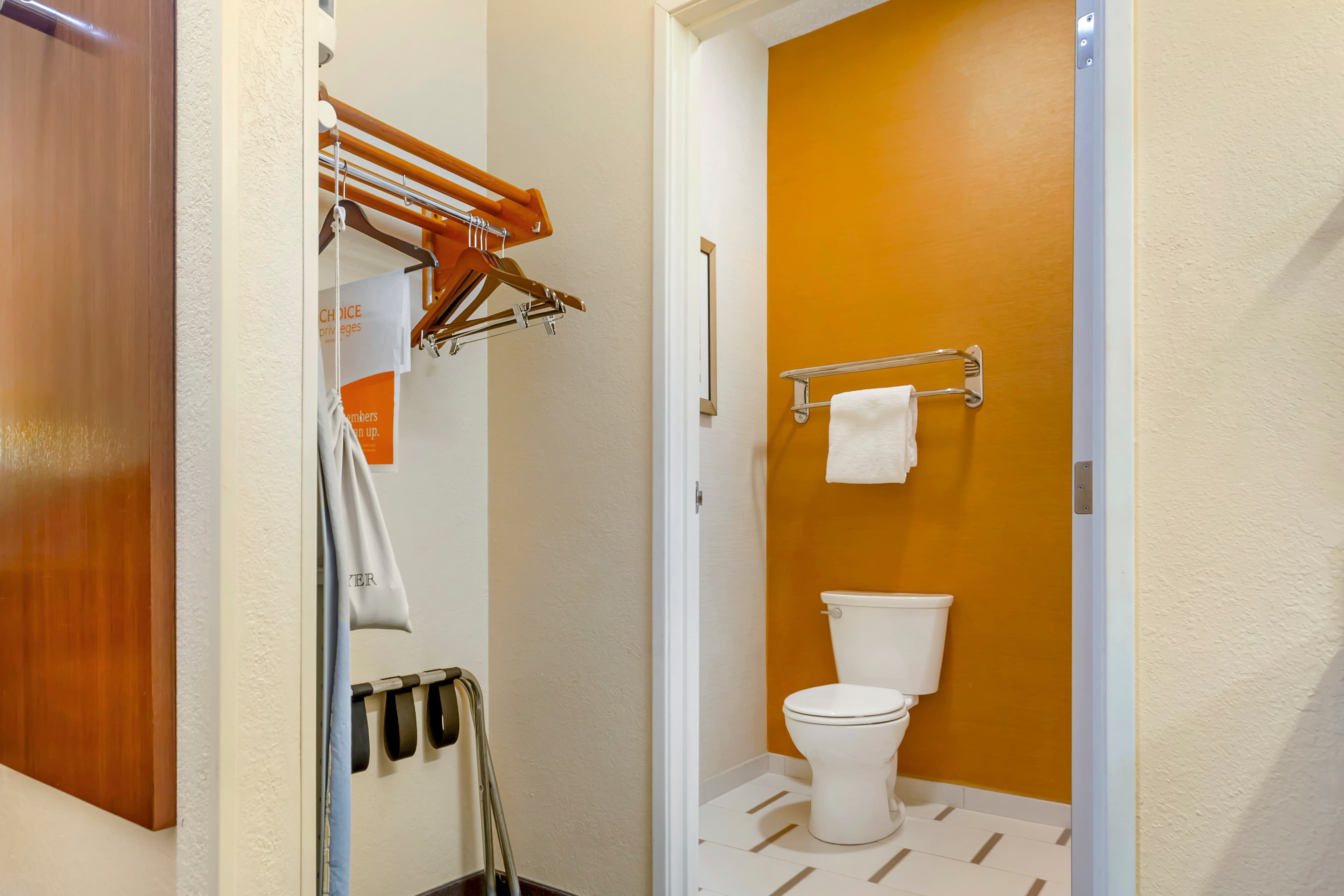 Comfort Inn & Suites Green Bay Stadium Area — 12
