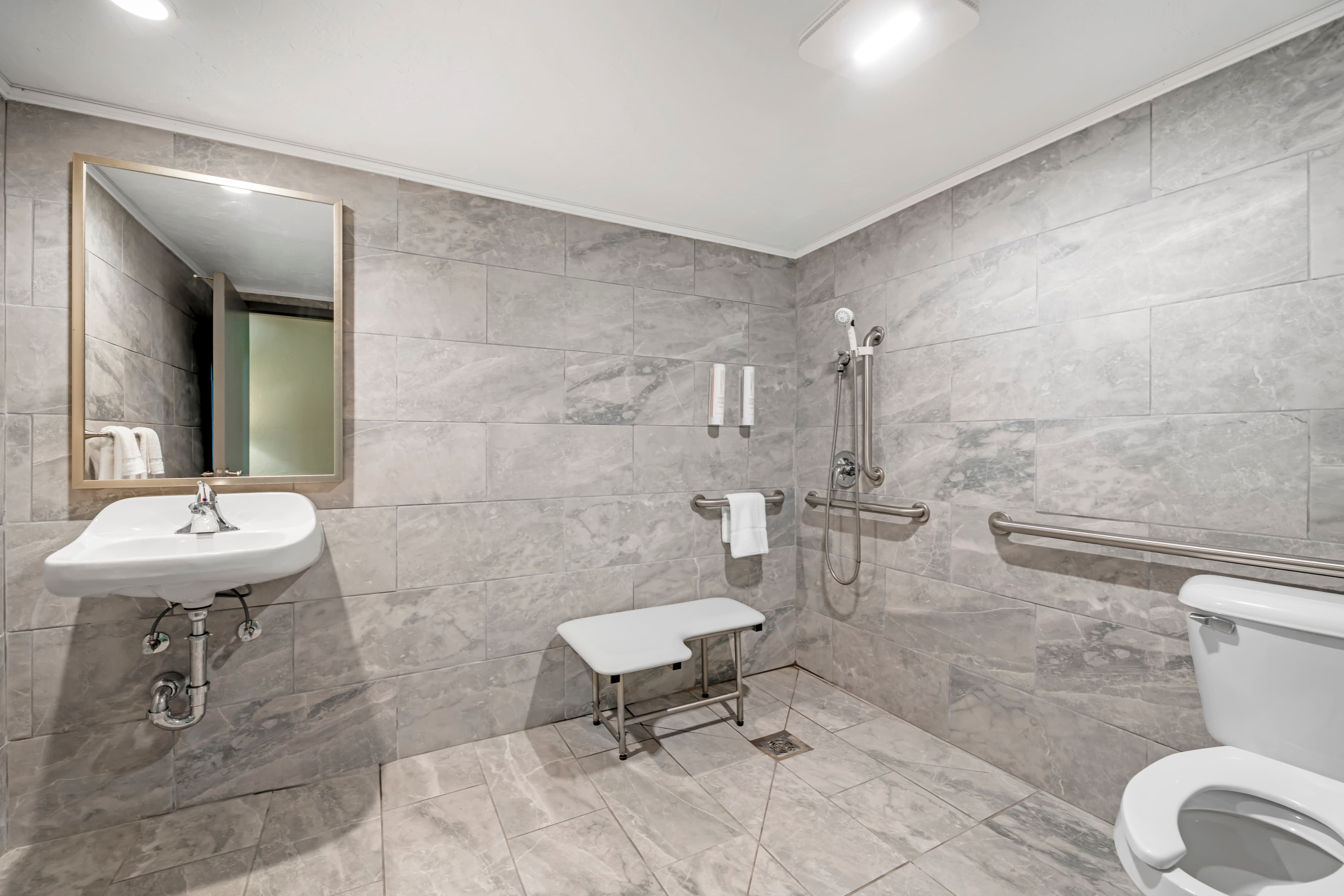 Fairway Inn and Suites — 13