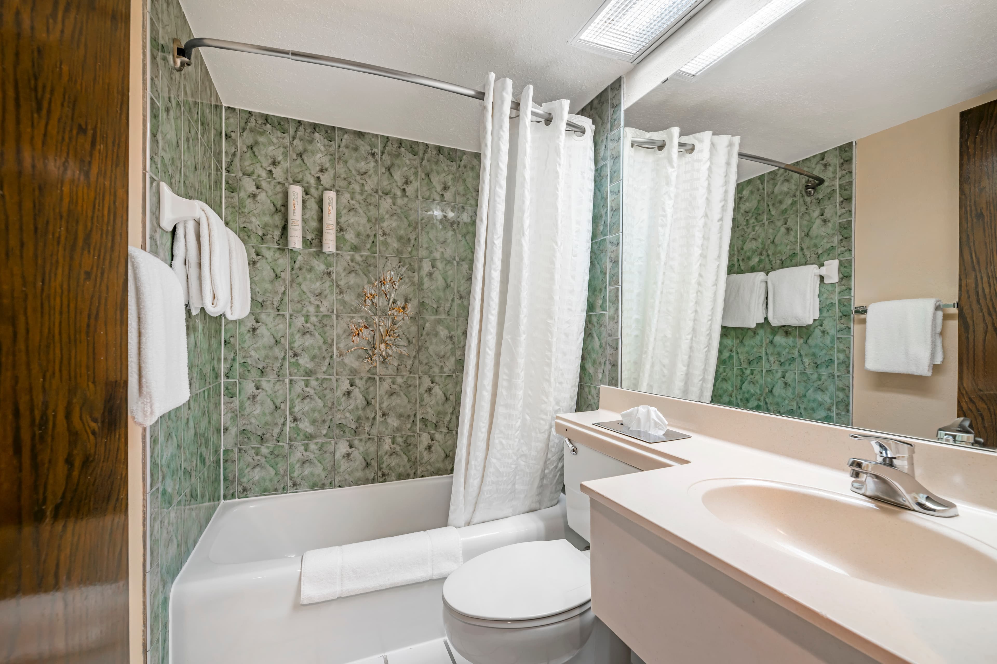 Fairway Inn and Suites — 21