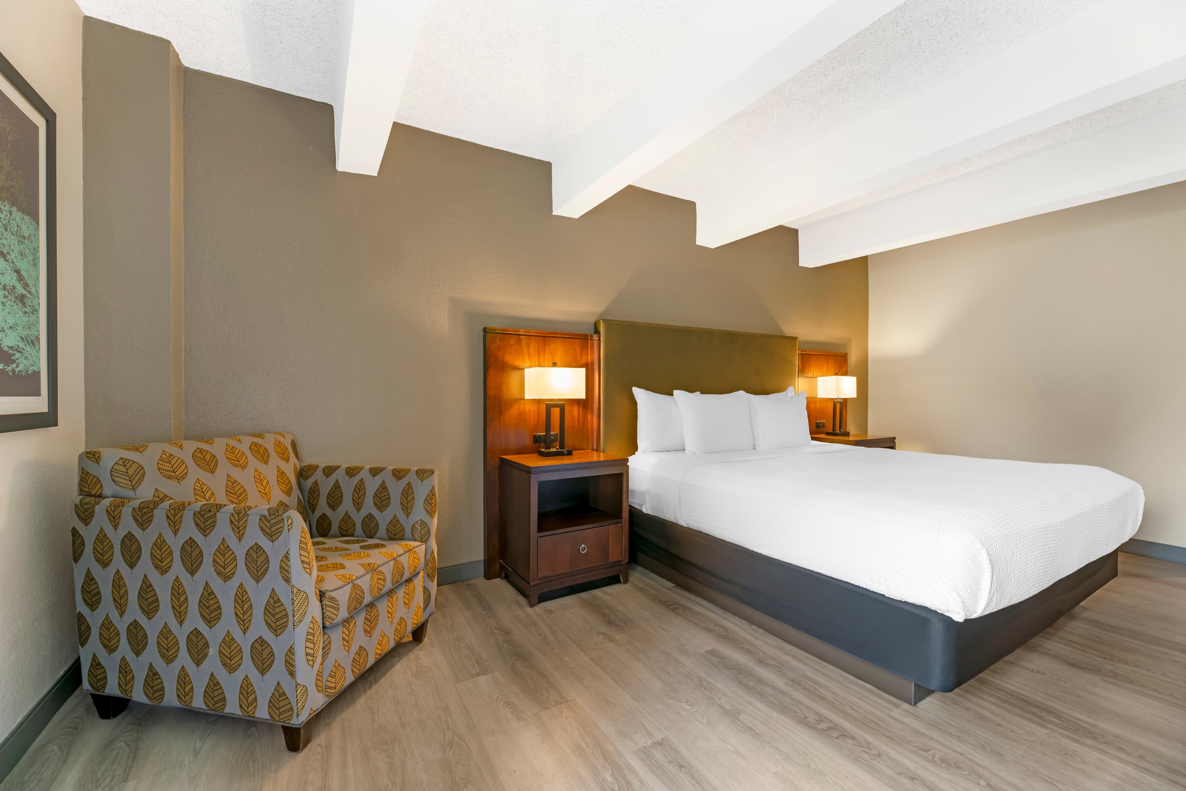Fairway Inn and Suites — 23