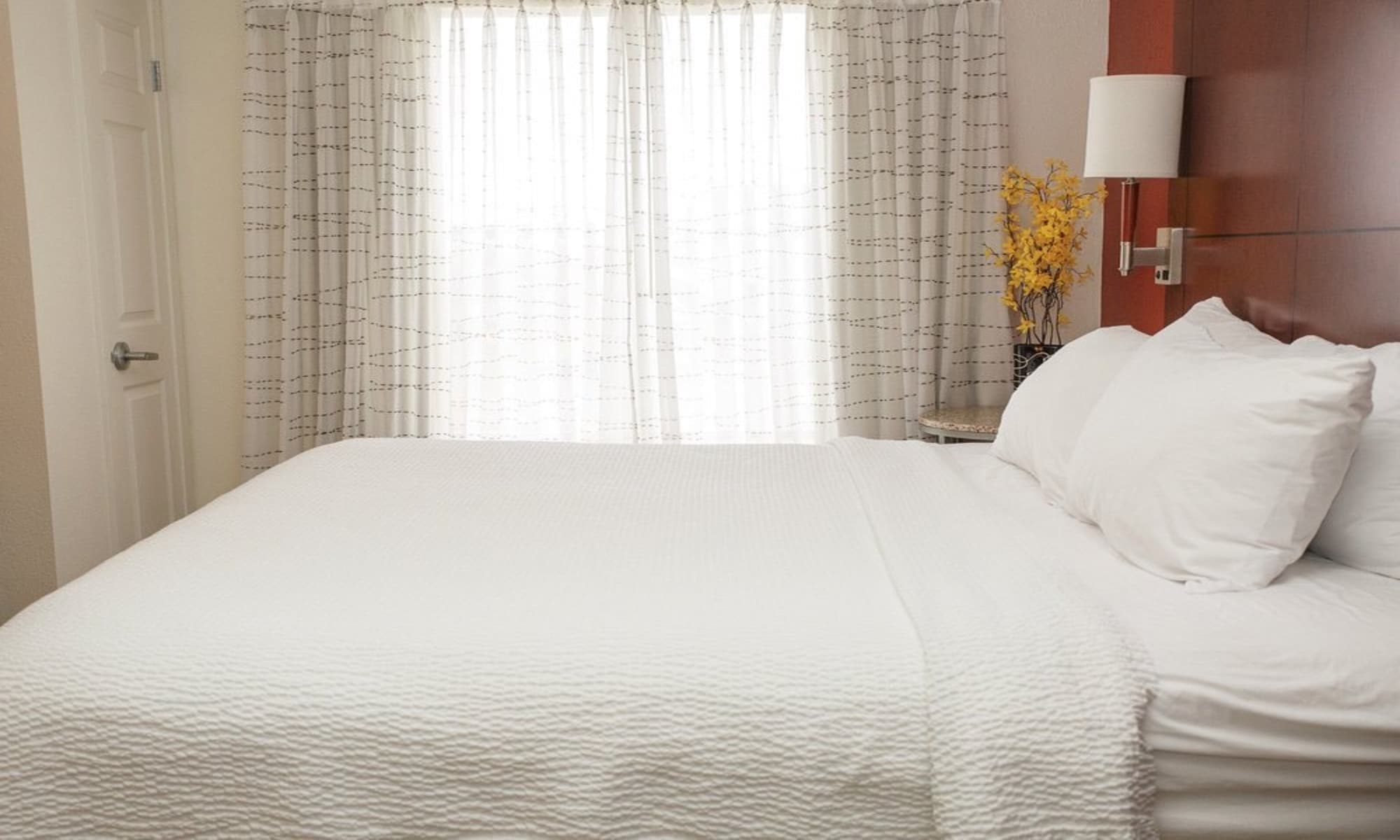 MainStay Suites Appleton Airport - Fox River Mall Area — 8