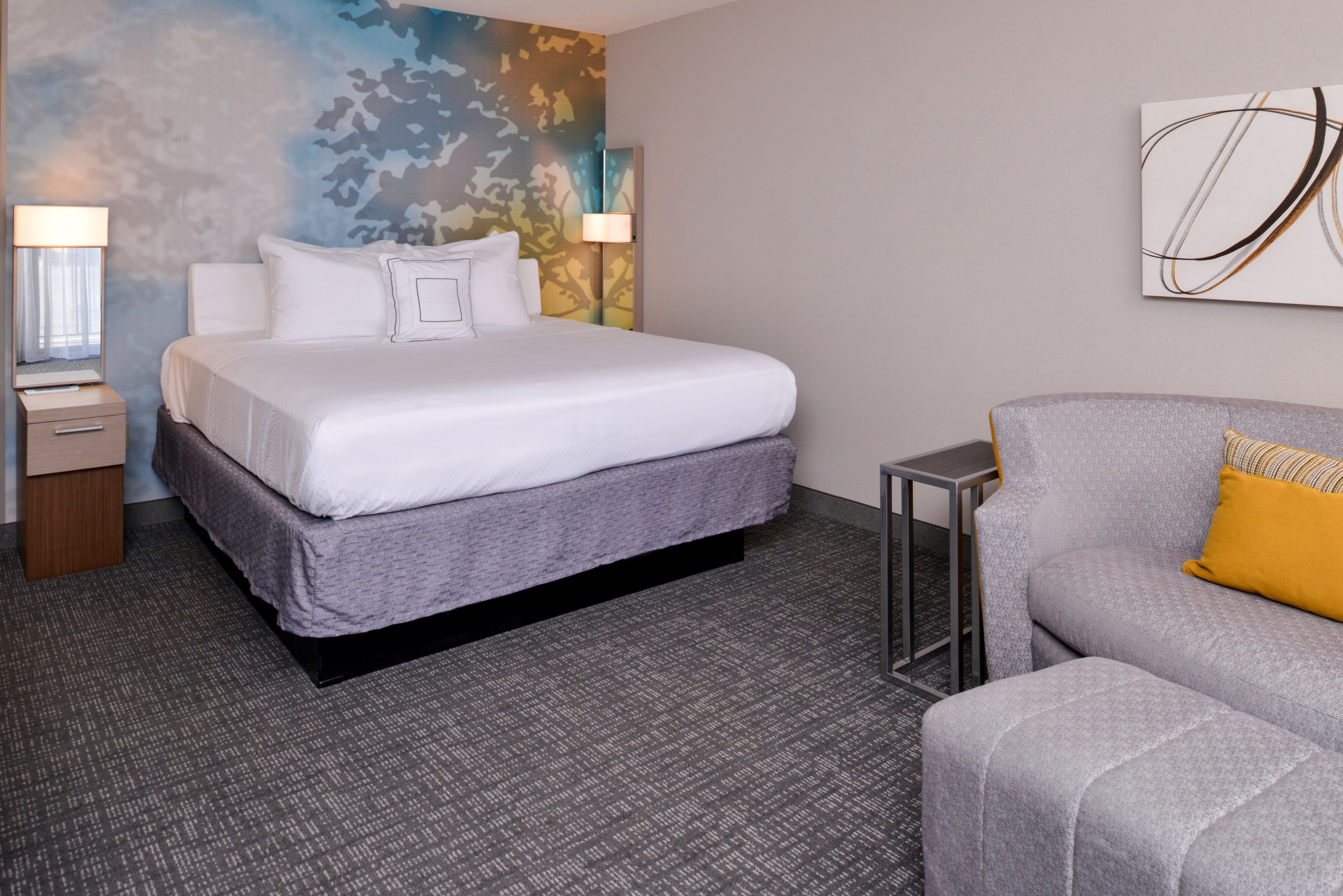 Country Inn & Suites by Radisson, Brown Deer - Milwaukee North - Image 2