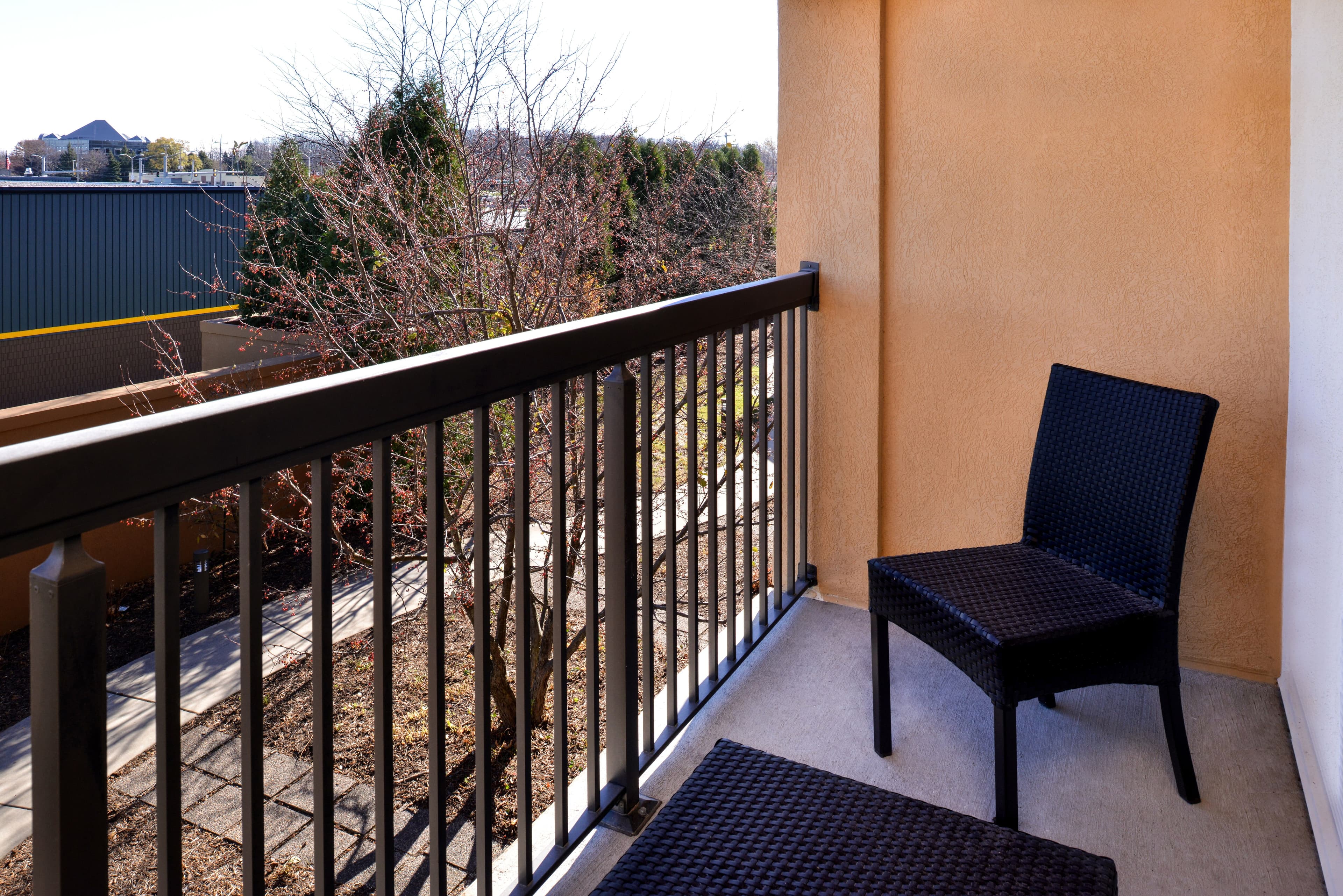 Country Inn & Suites by Radisson, Brown Deer - Milwaukee North — 12