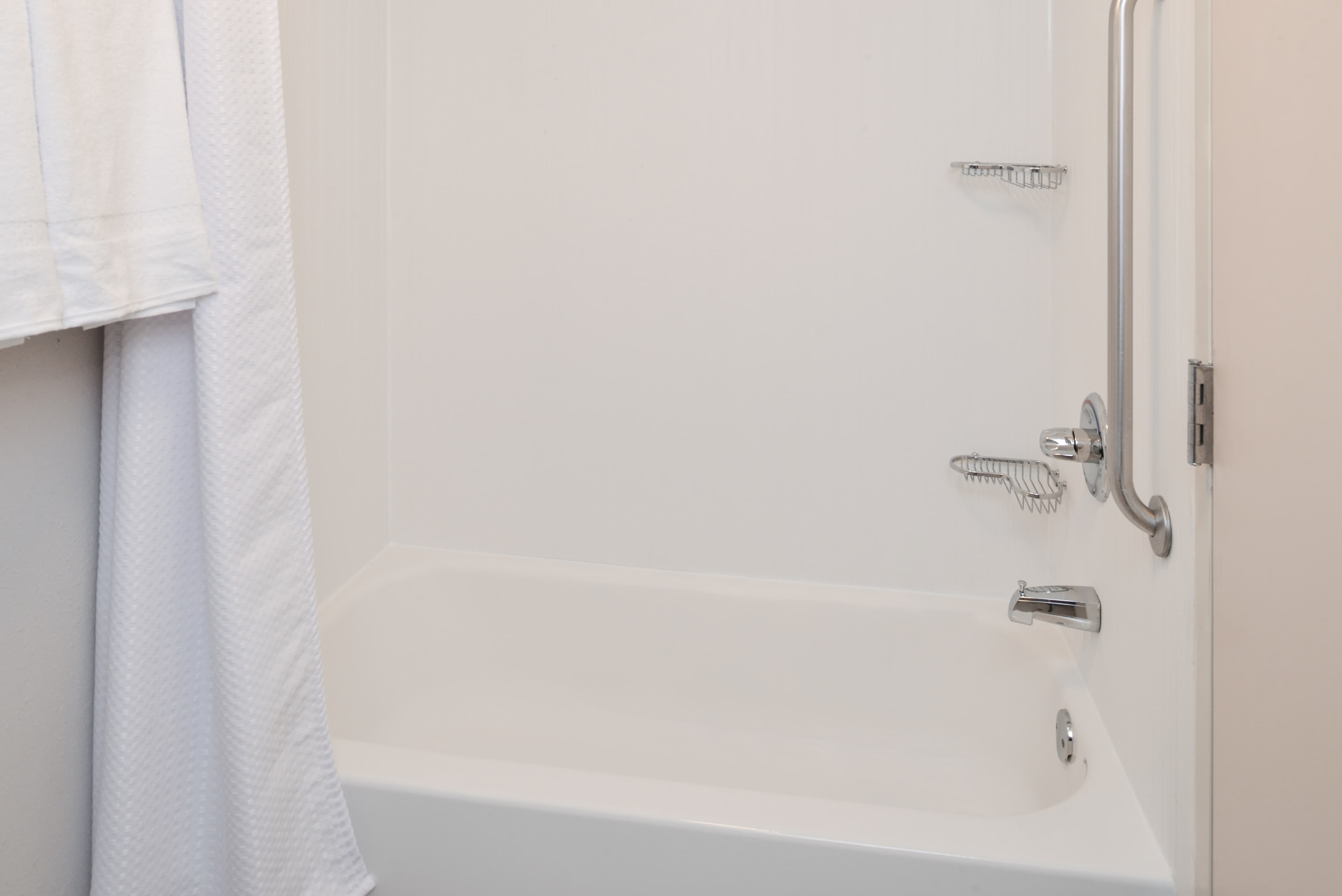 Country Inn & Suites by Radisson, Brown Deer - Milwaukee North — 13