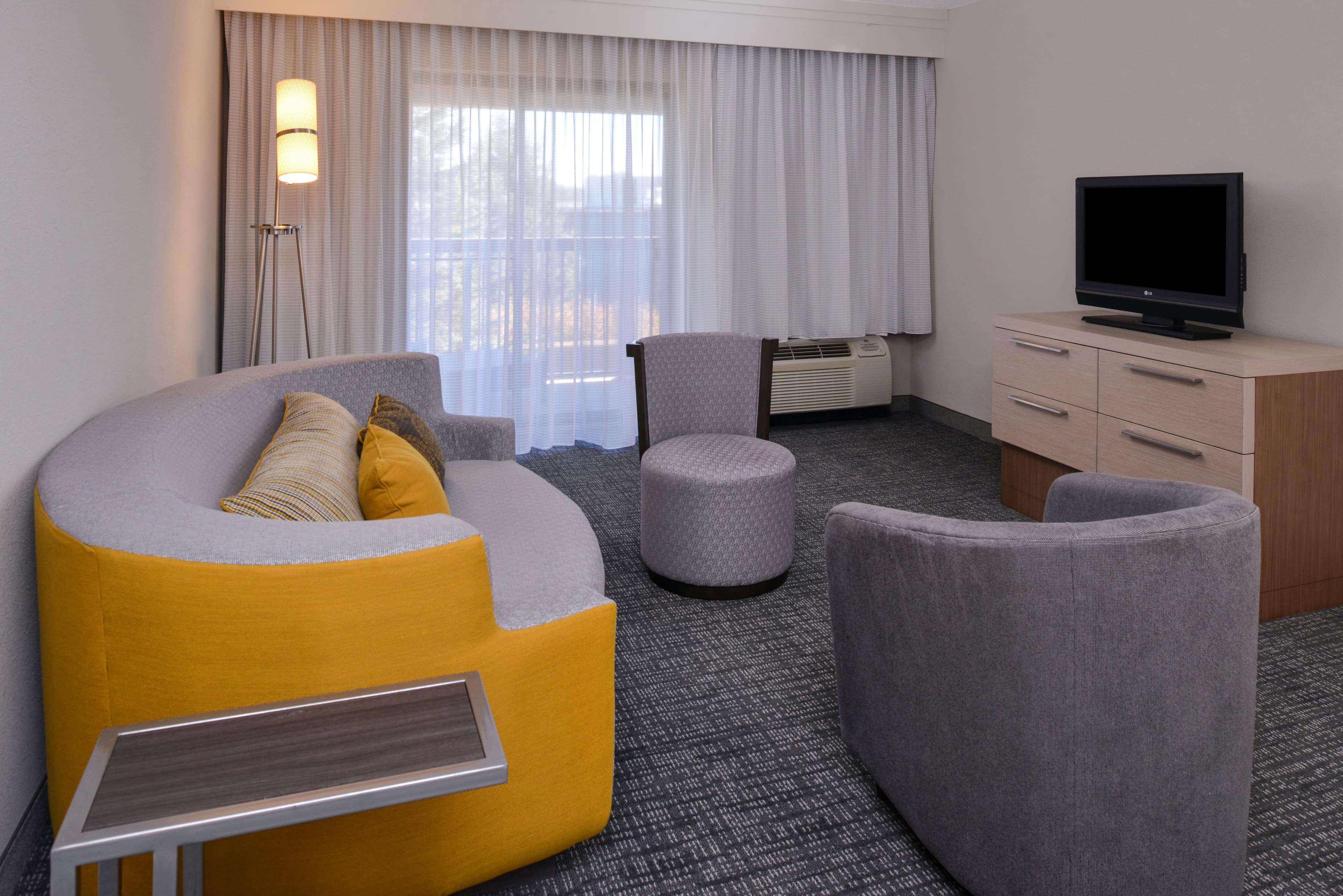 Country Inn & Suites by Radisson, Brown Deer - Milwaukee North — 20