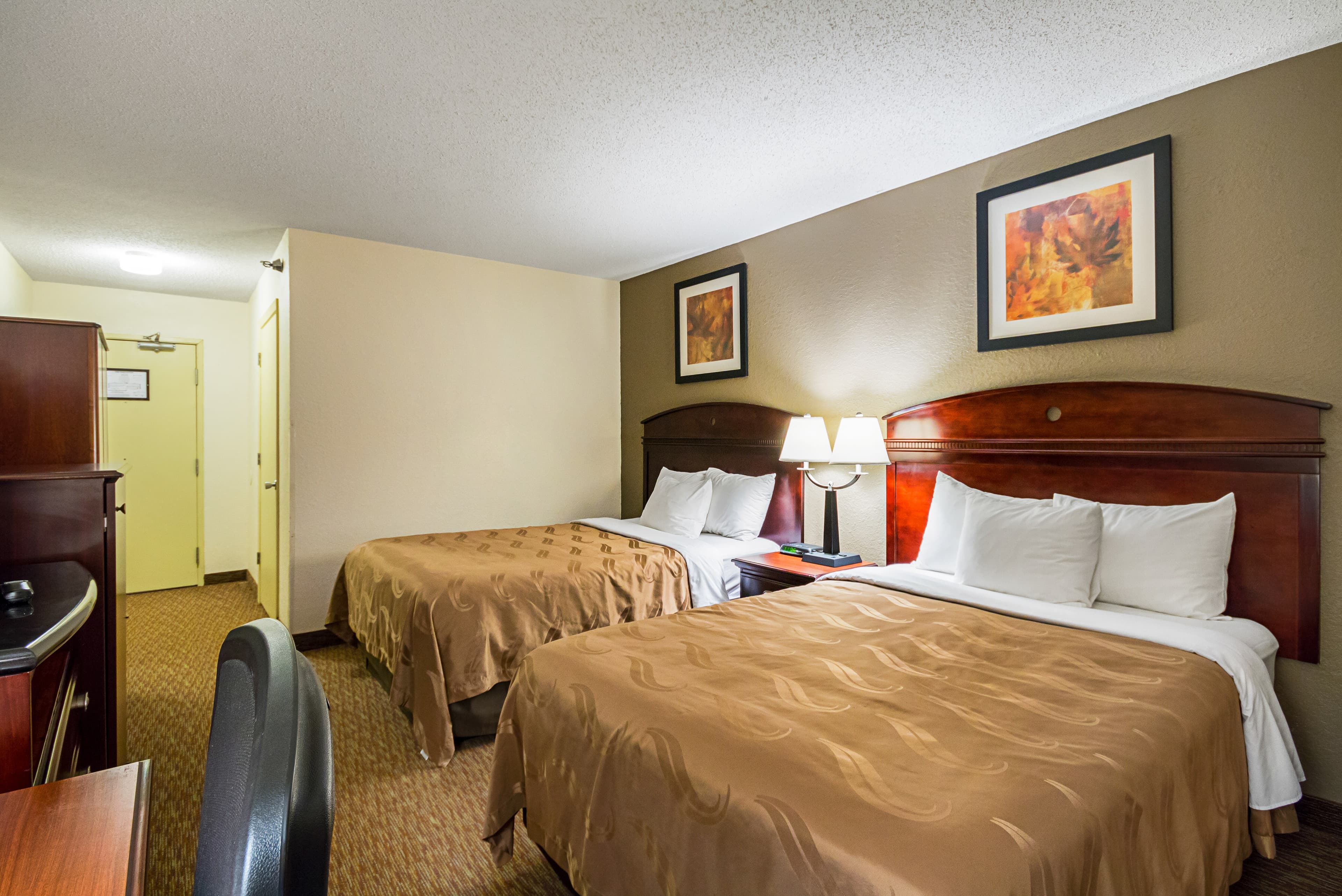 Quality Inn Fairmont — 34