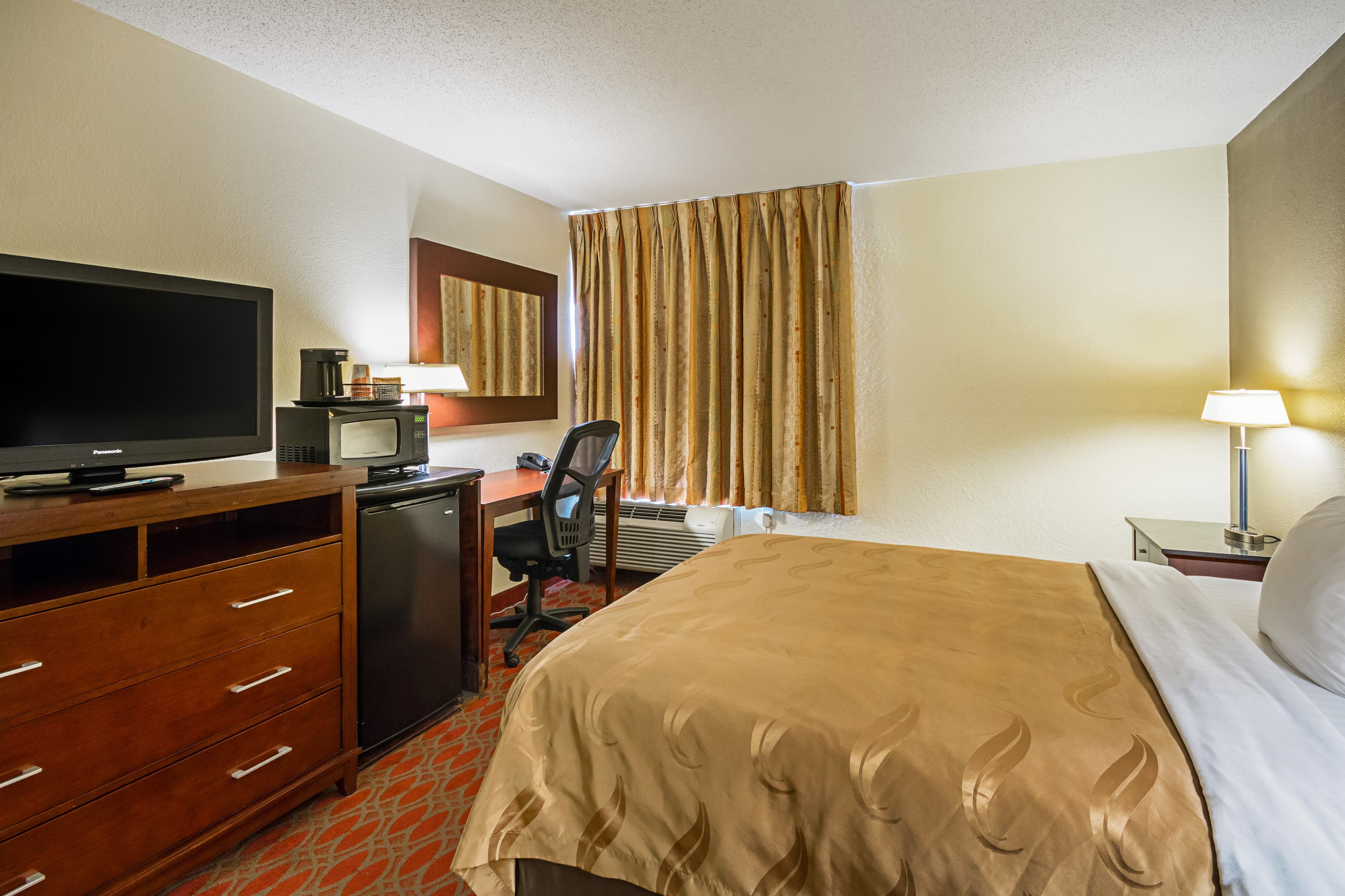Quality Inn Fairmont — 41