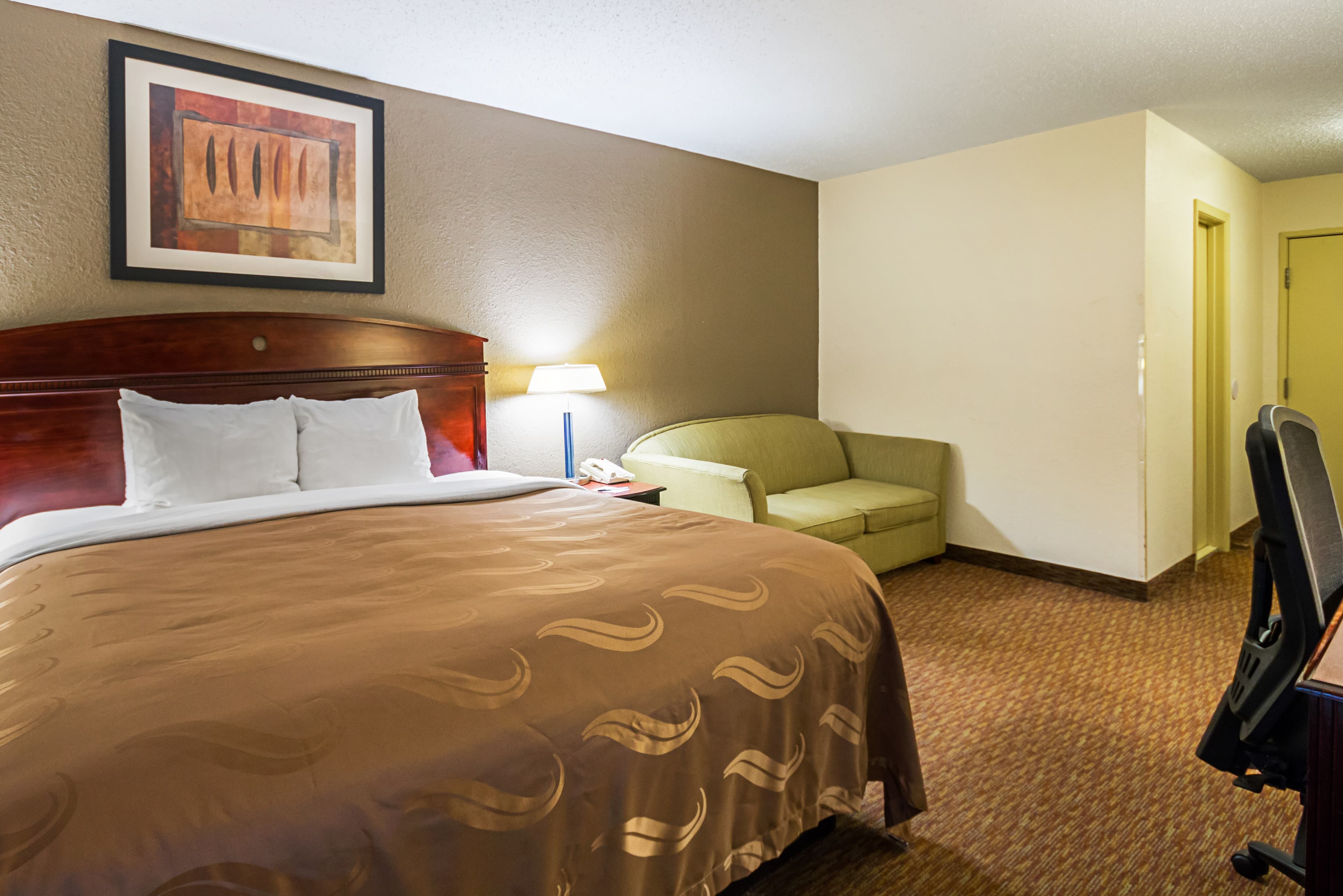Quality Inn Fairmont — 14