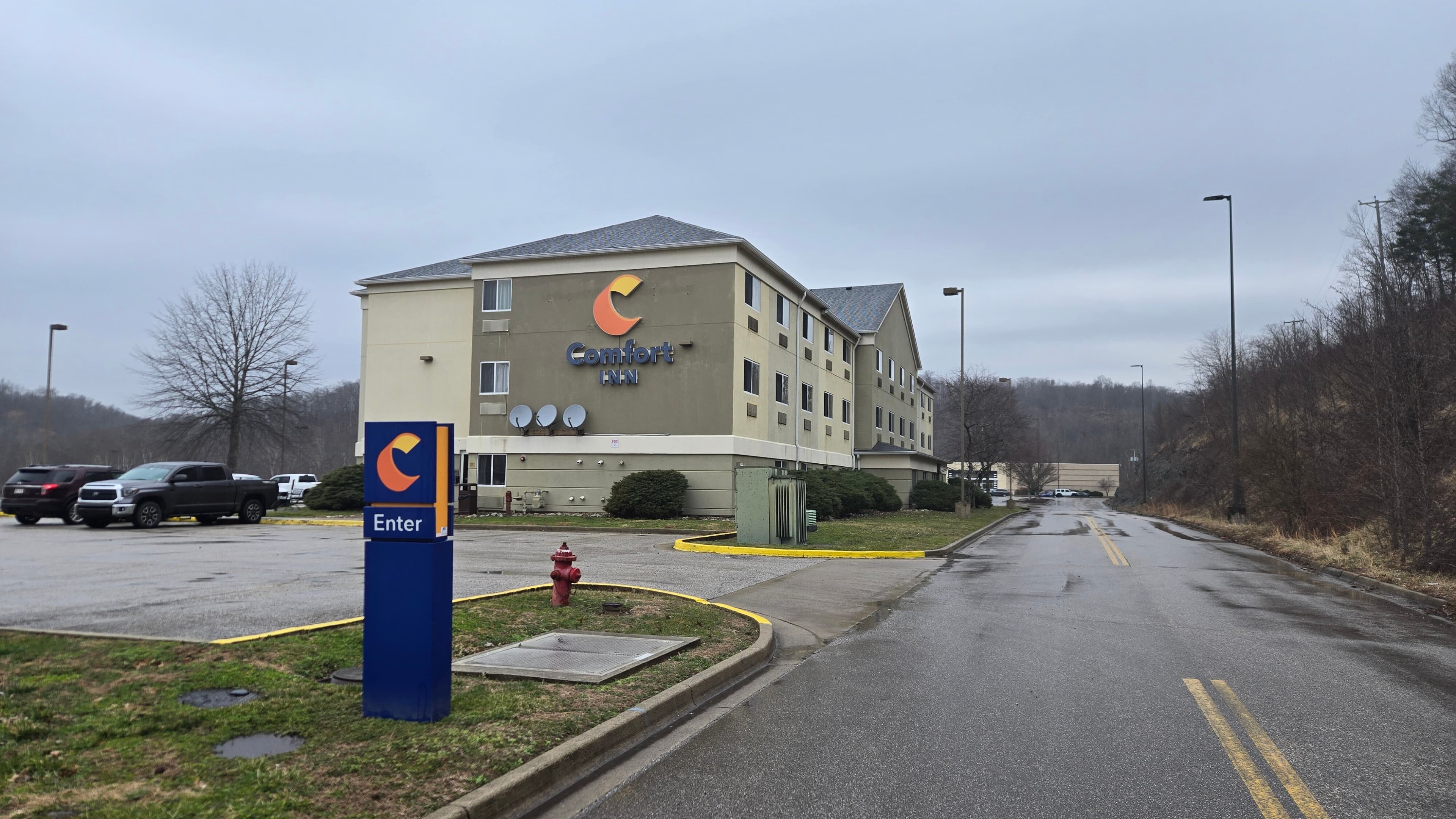 Comfort Inn Barboursville near Huntington Mall area - Image 1
