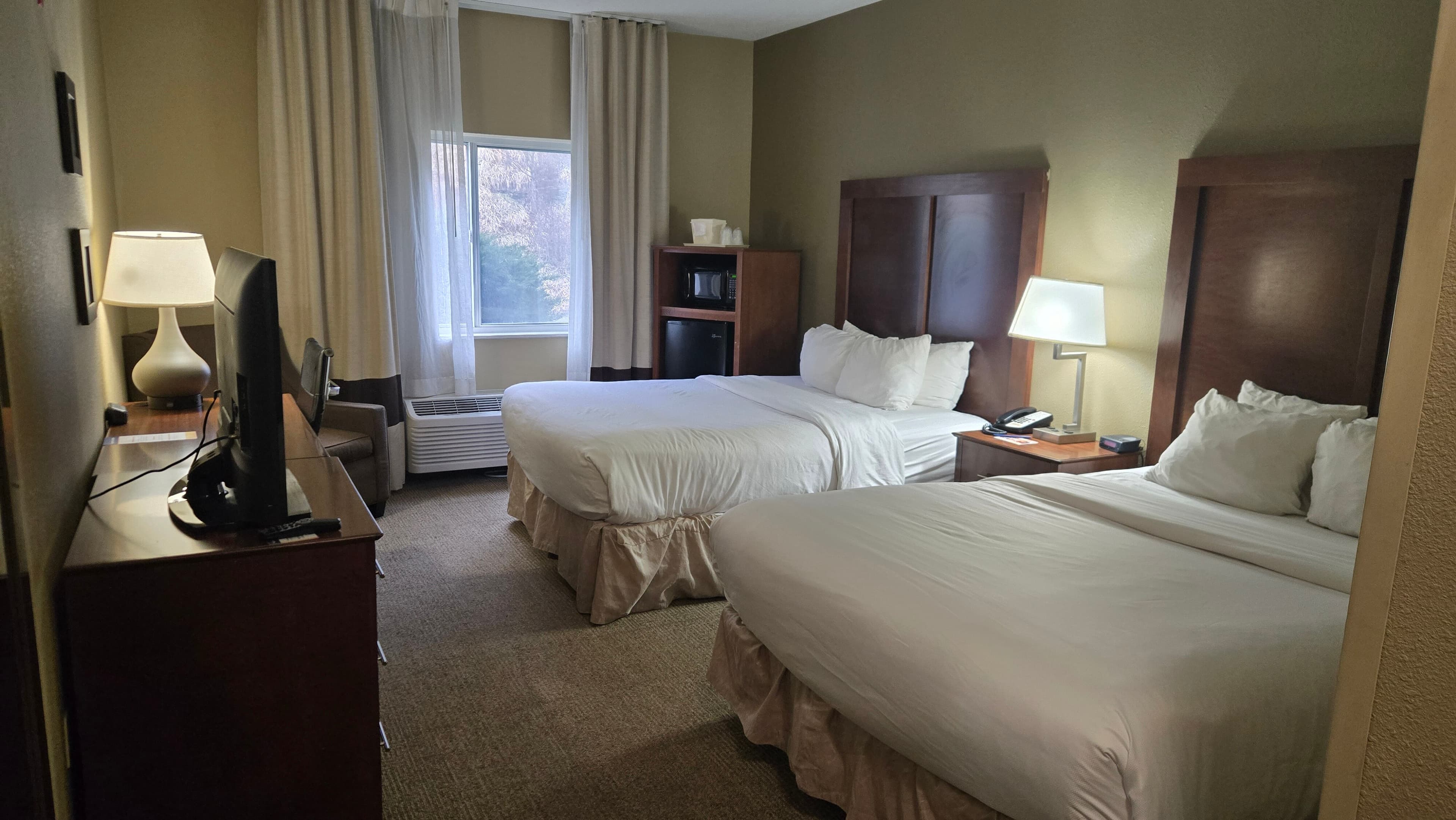 Comfort Inn Barboursville near Huntington Mall area - Image 4