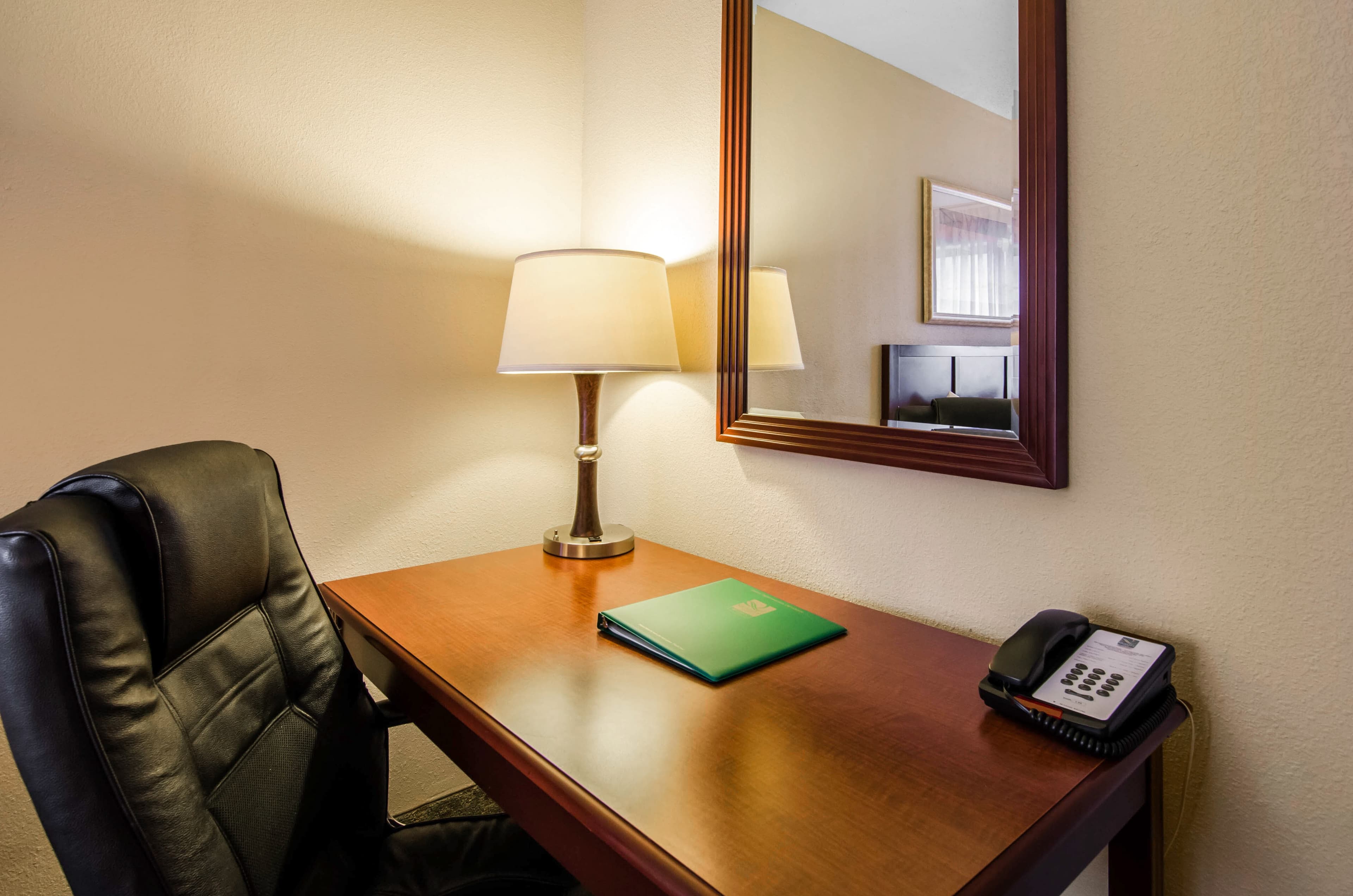 Quality Inn Summersville - New River Area - Image 5