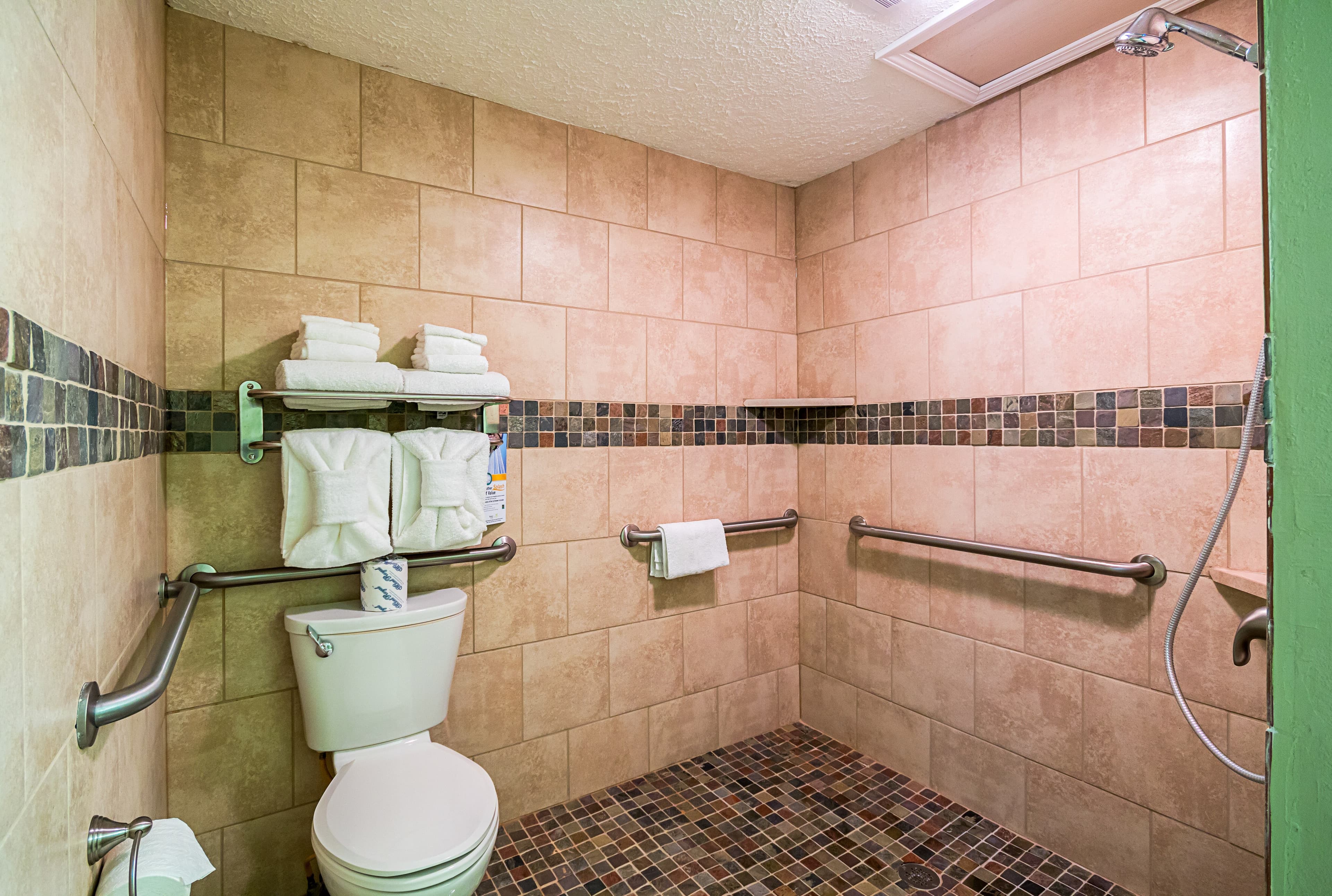 Quality Inn Weston - Image 5