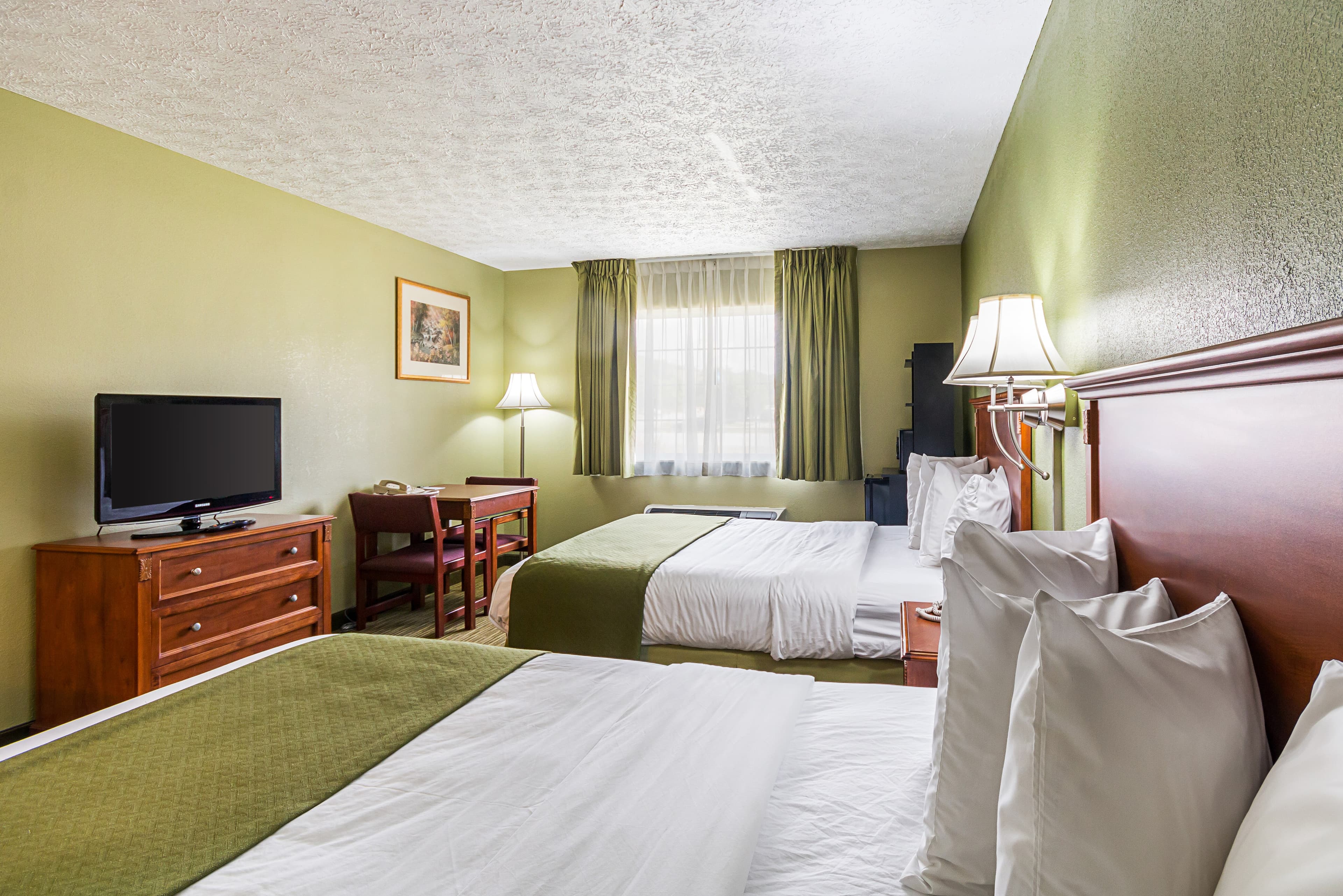 Quality Inn Weston — 11