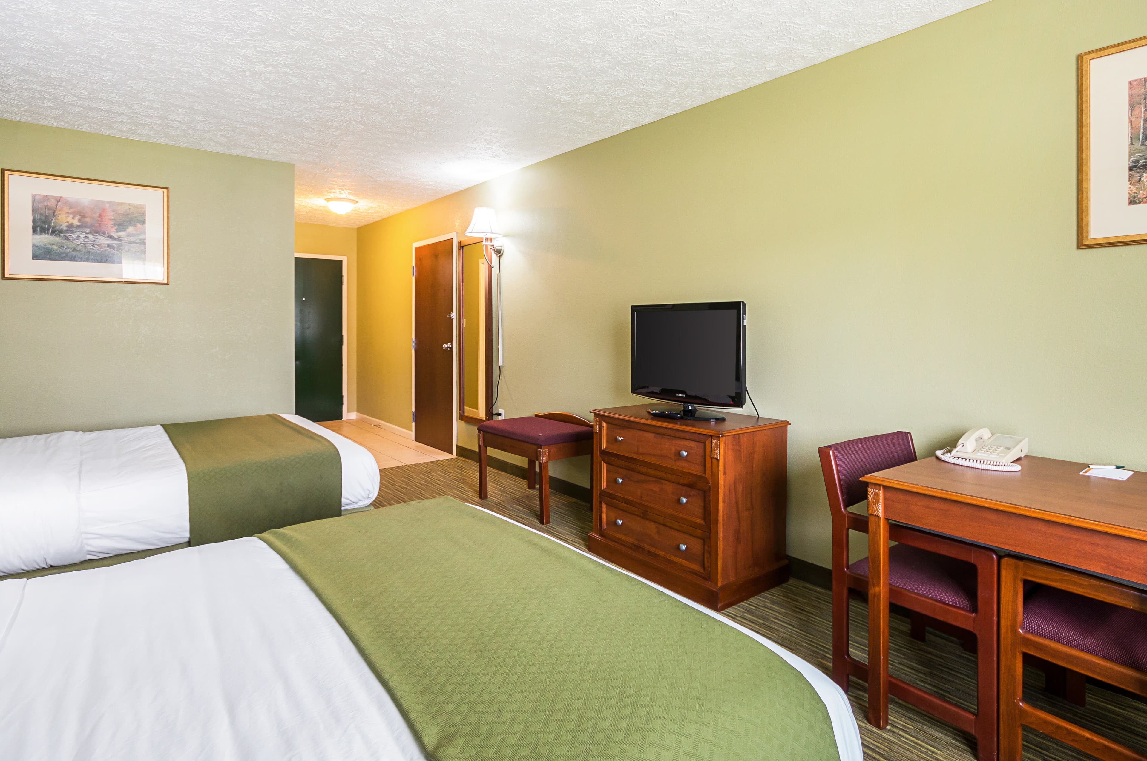 Quality Inn Weston — 13