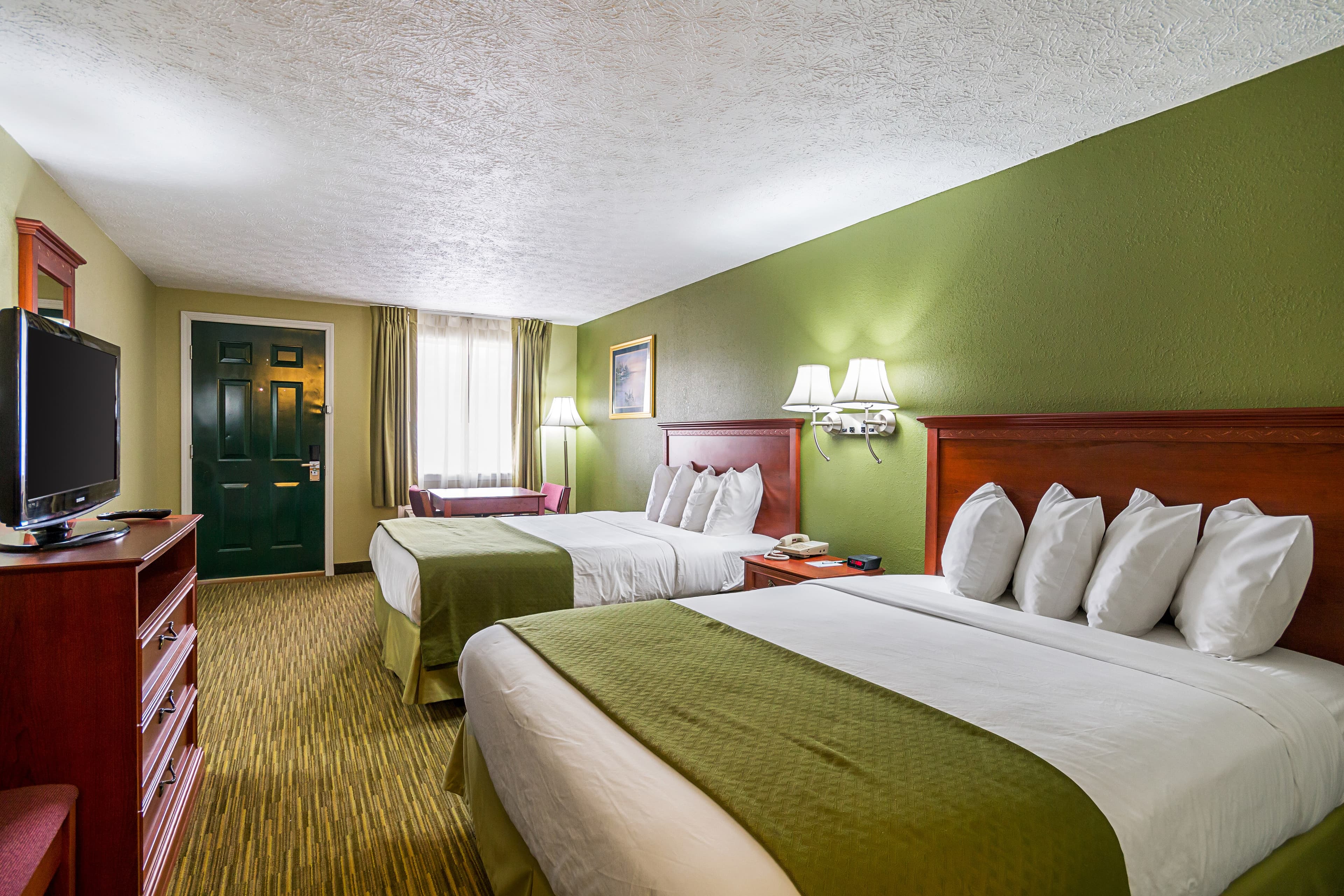 Quality Inn Weston - Image 1