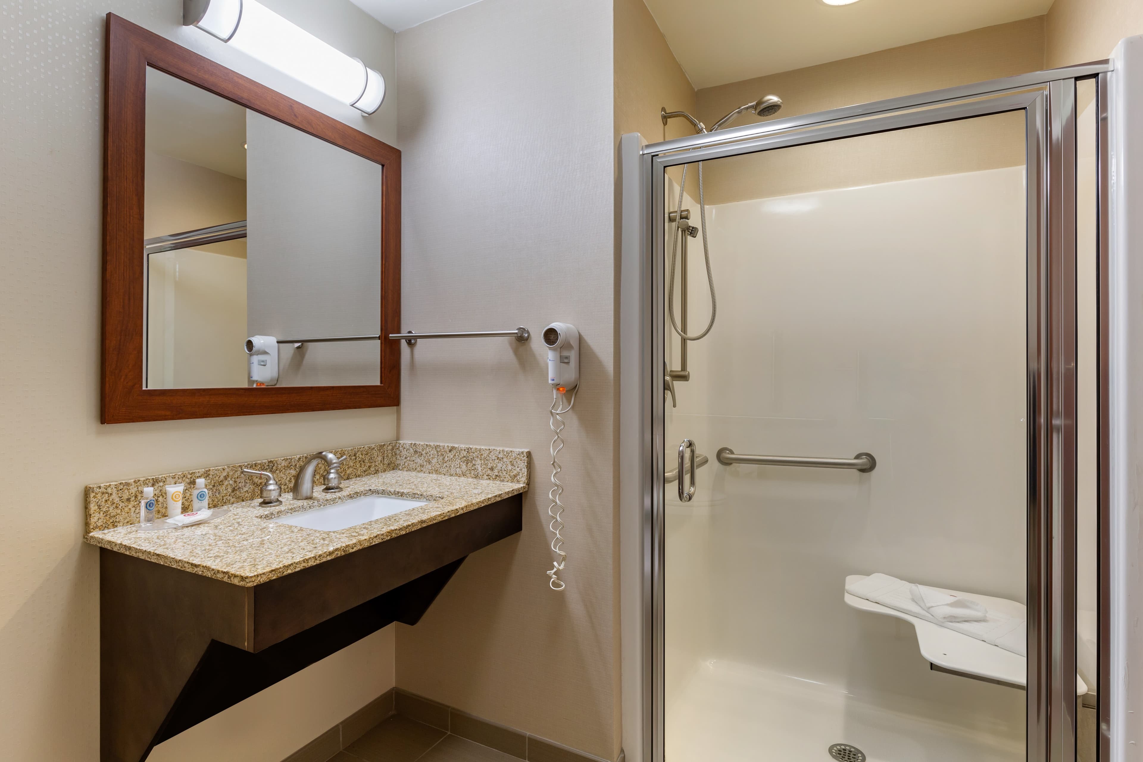 Comfort Inn Aikens Center — 21