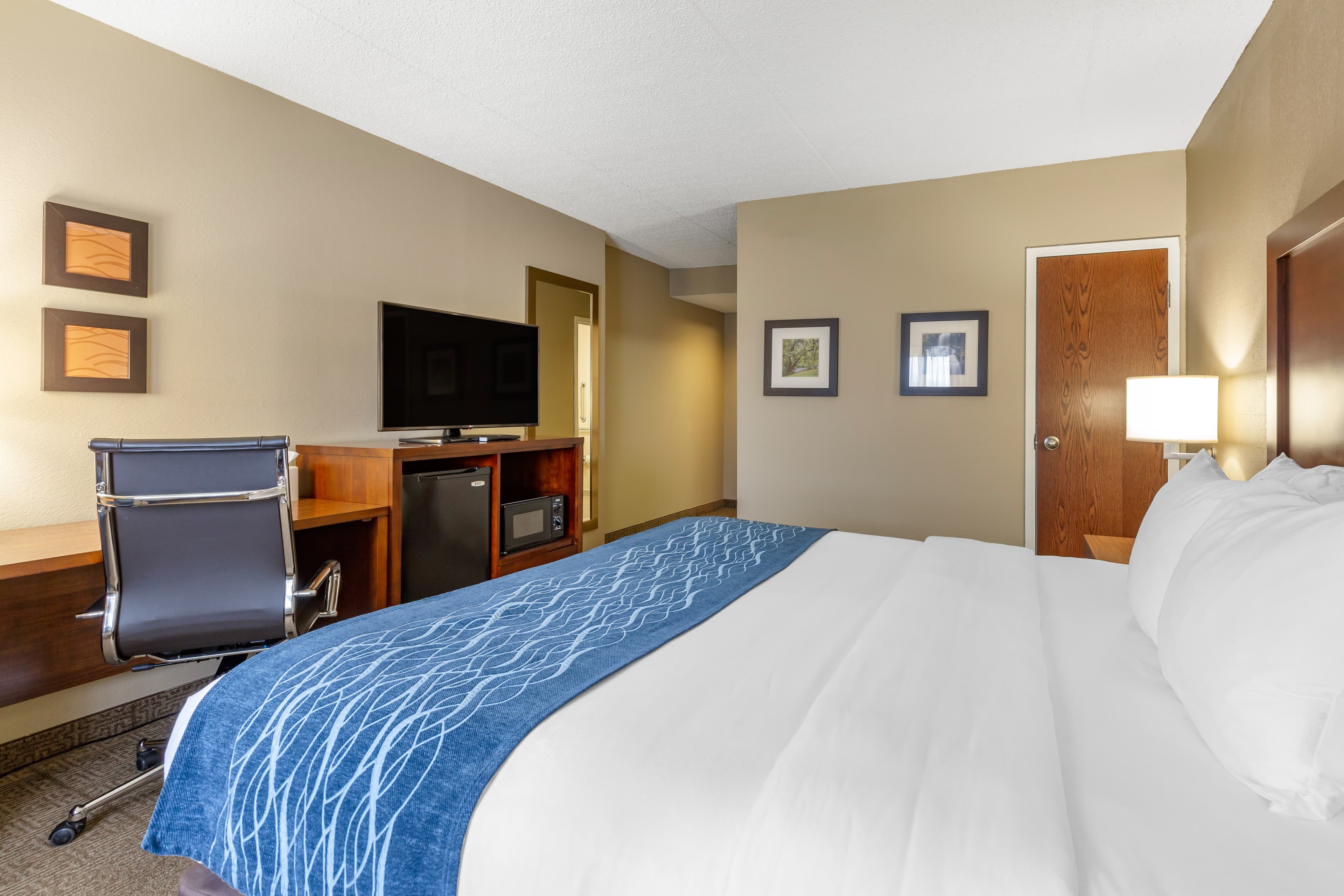Comfort Inn Aikens Center - Image 4