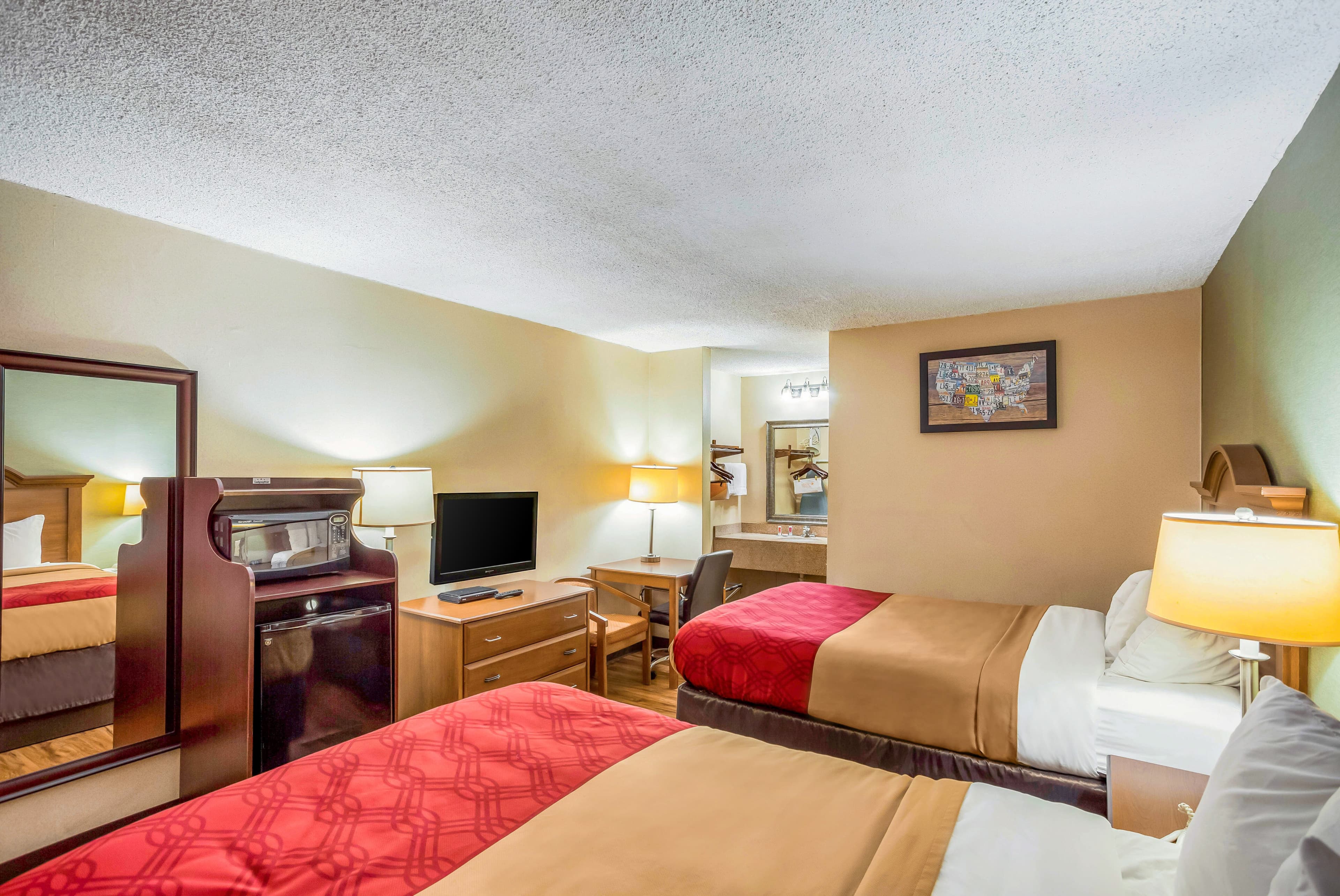 Econo Lodge Huntington - Barboursville University Area — 15