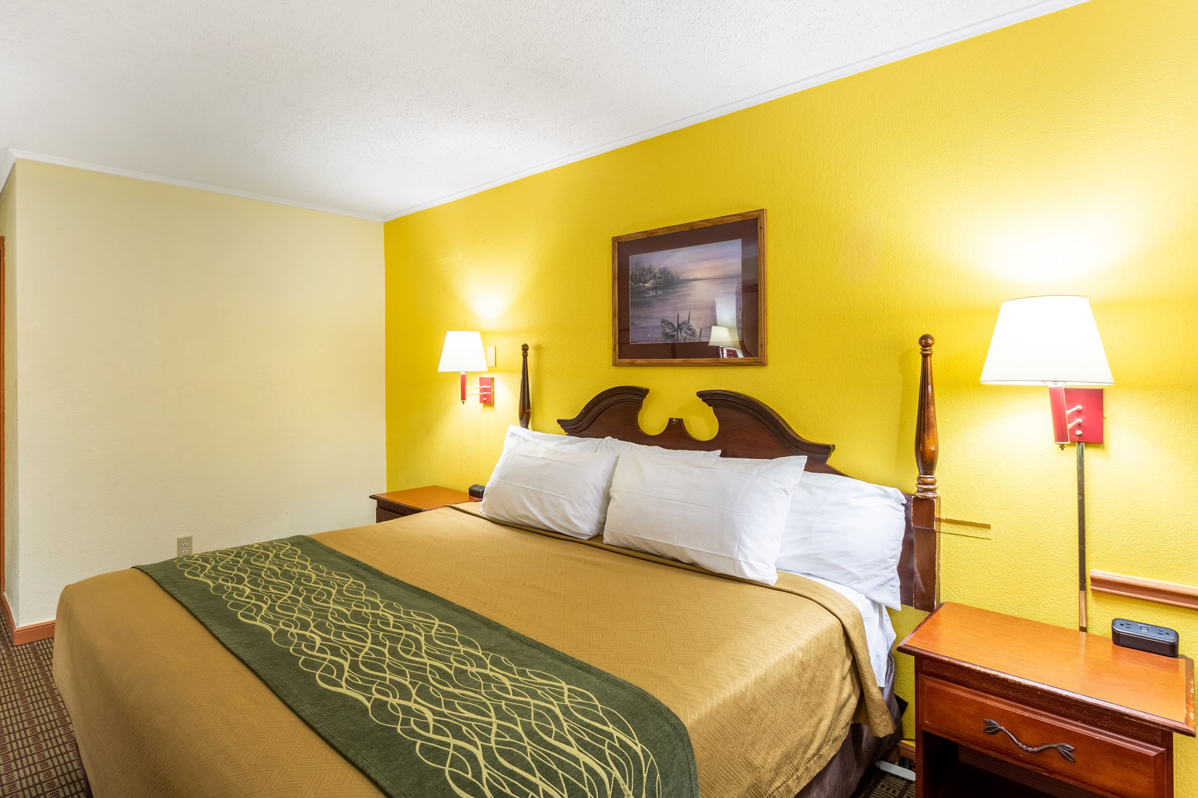 Econo Lodge Morgantown — 17