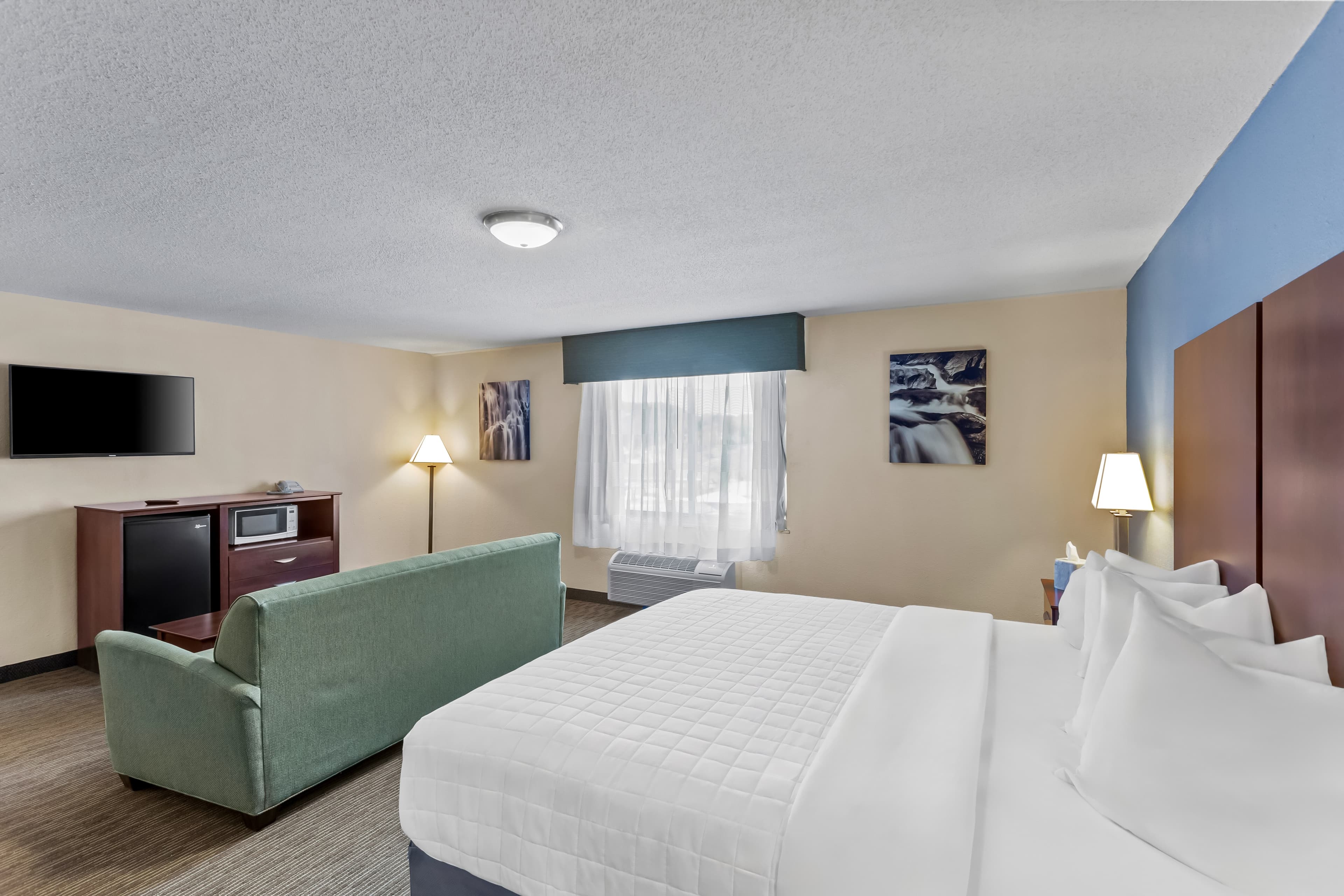 Rodeway Inn - Image 5