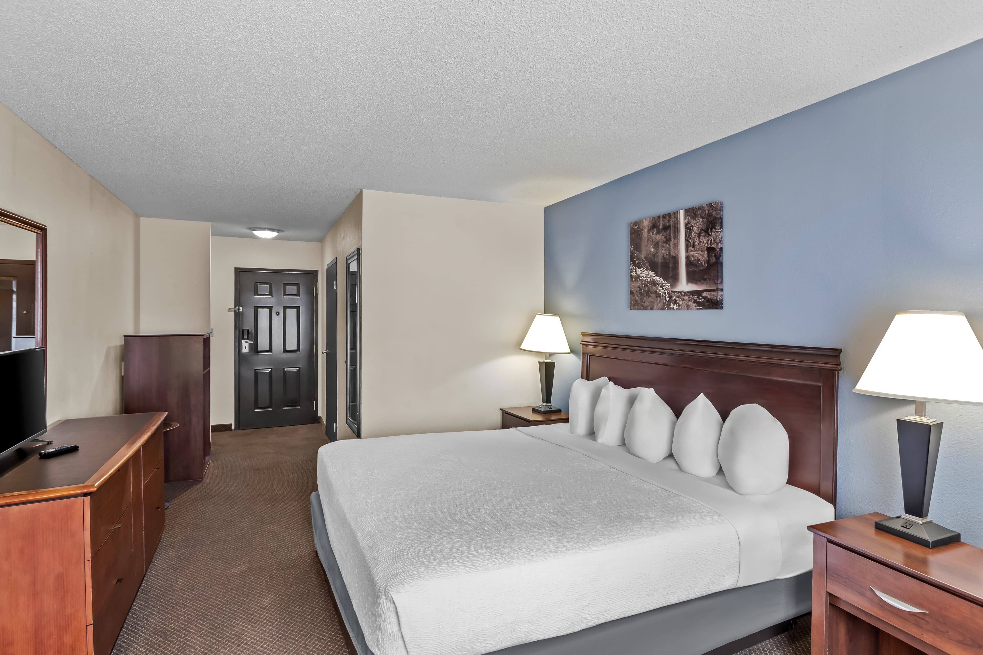 Rodeway Inn — 7