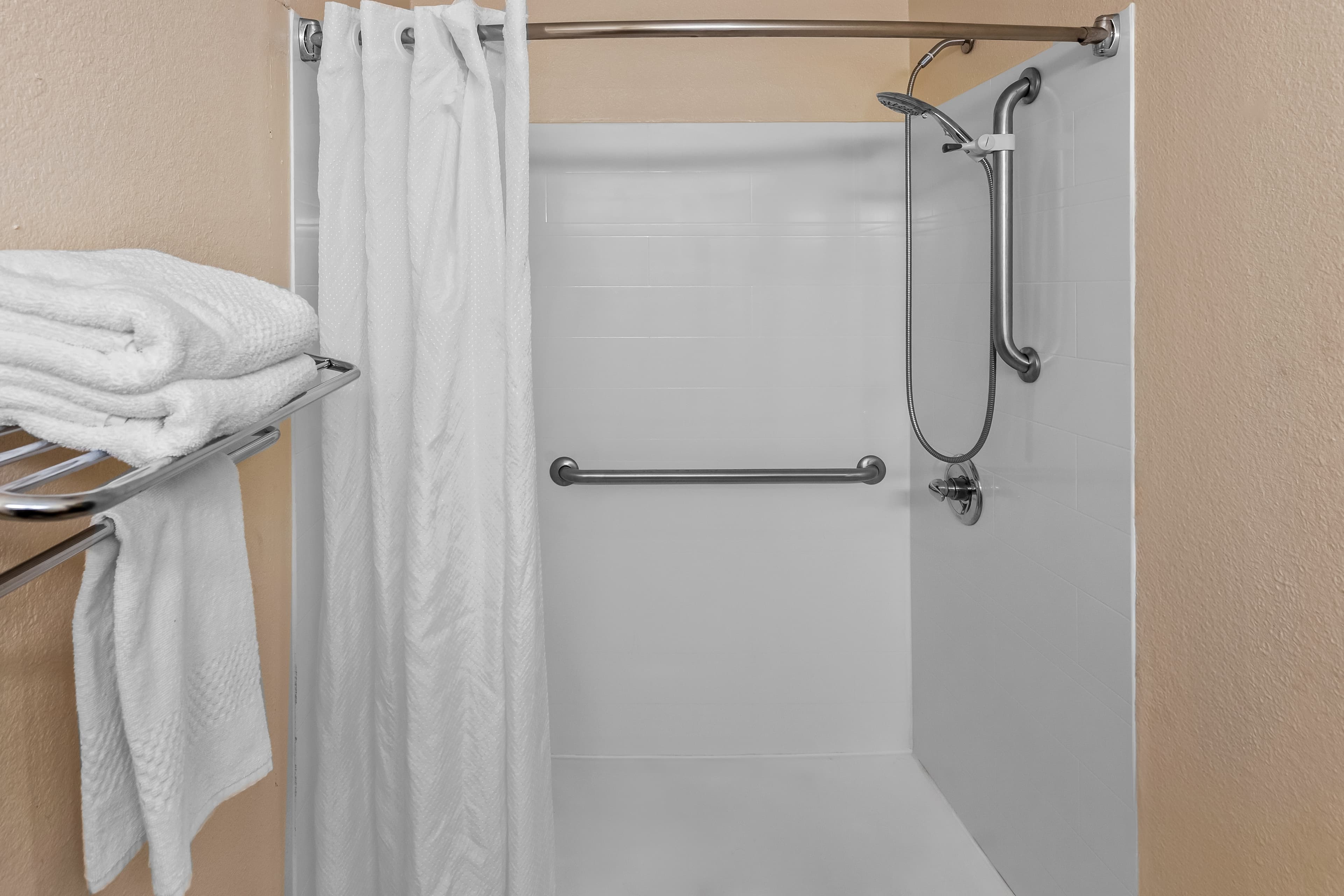 Rodeway Inn — 9