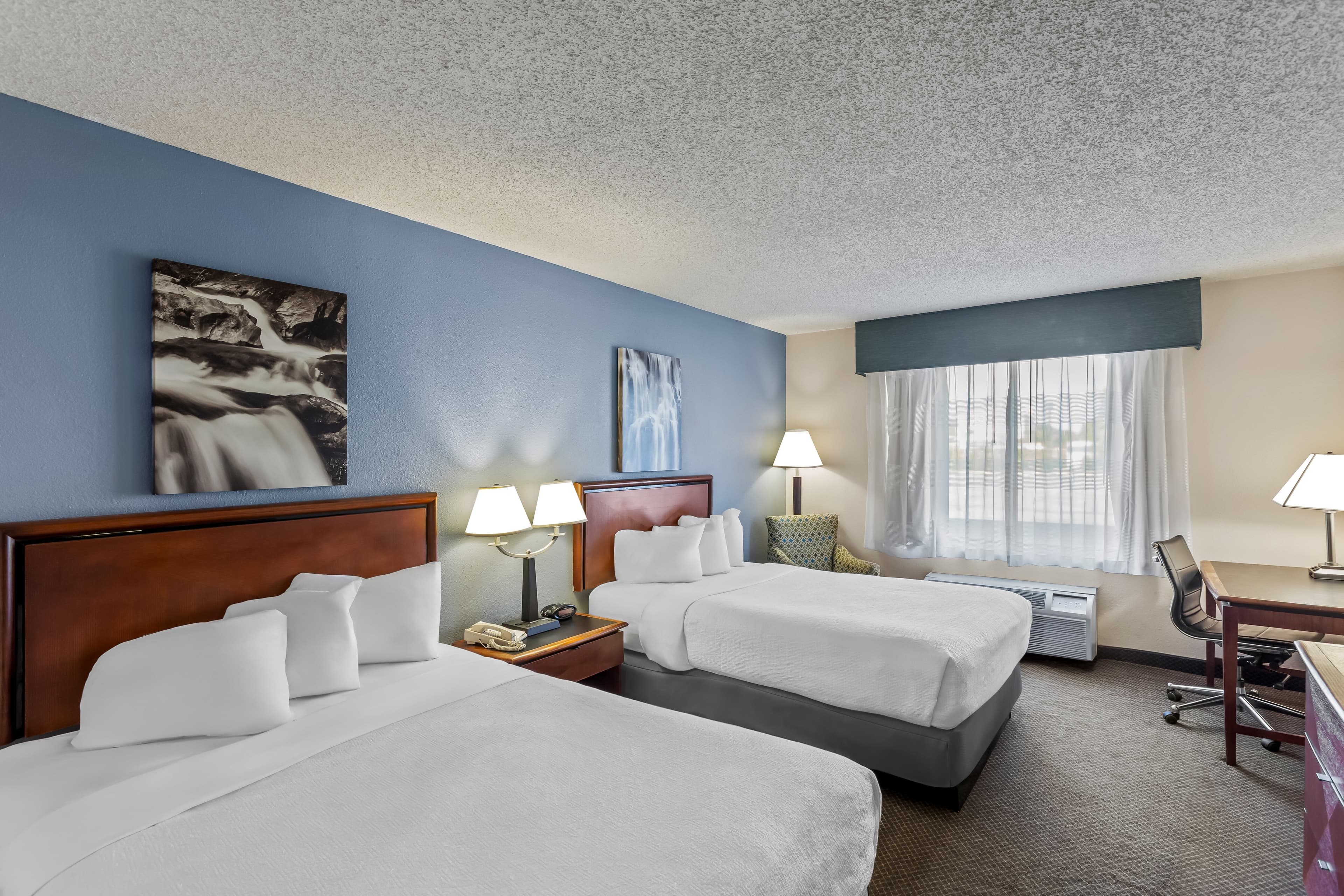 Rodeway Inn — 10