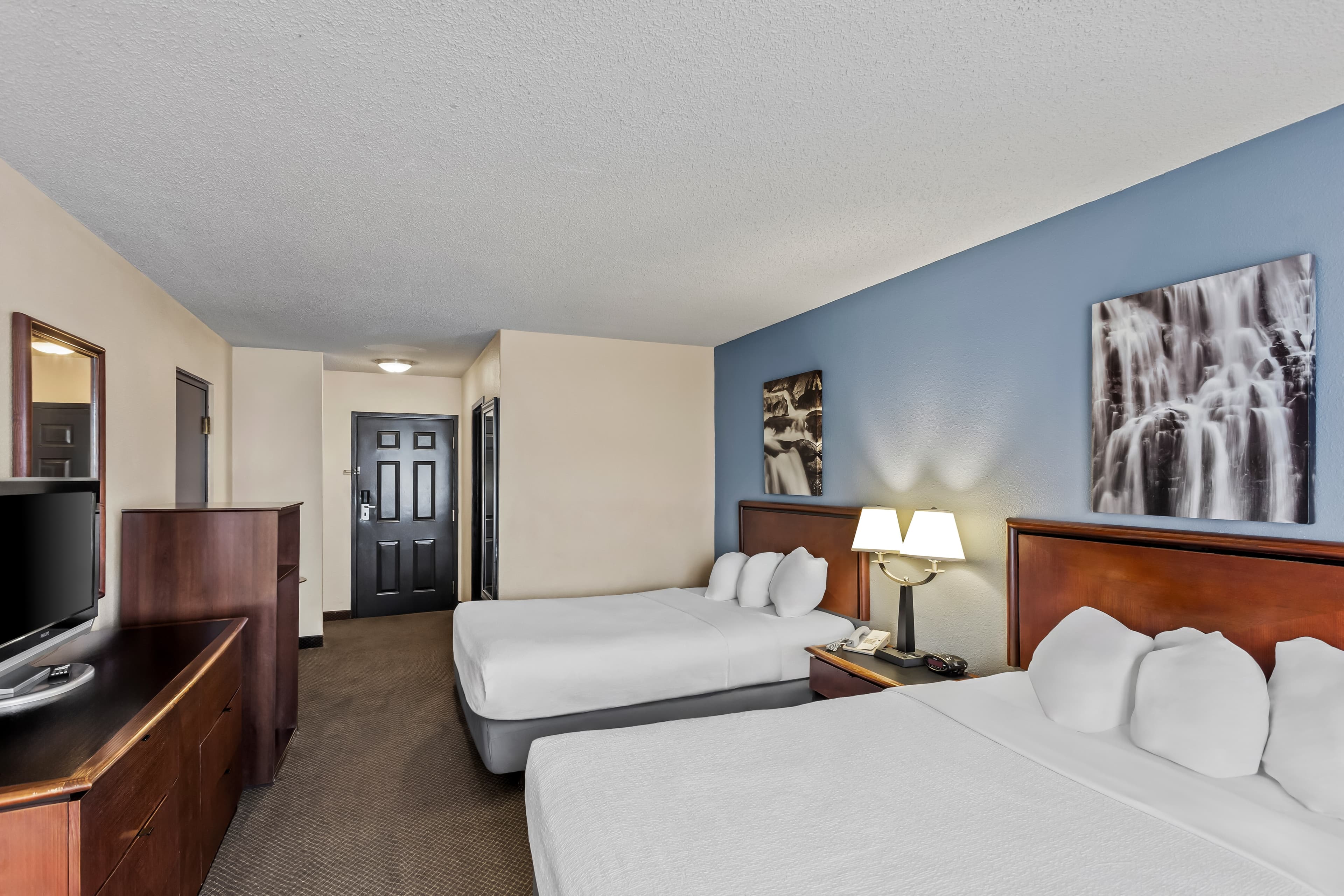 Rodeway Inn — 11
