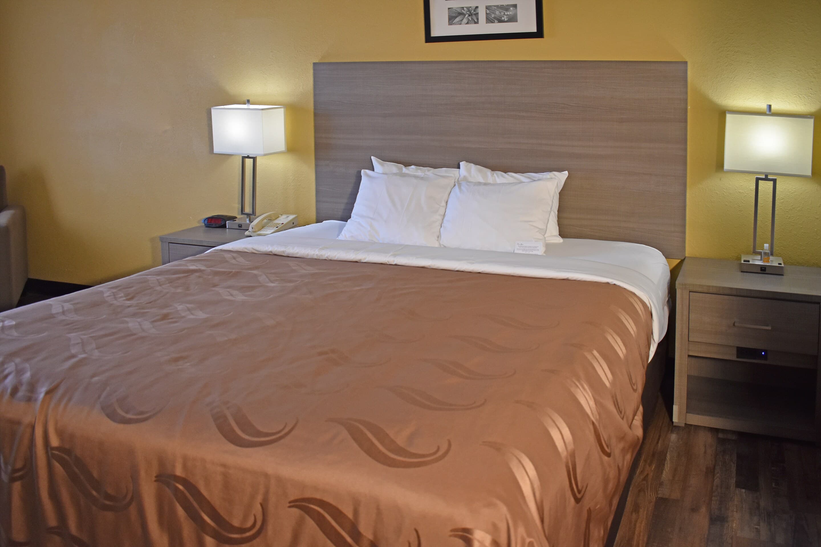Quality Inn & Suites Kearneysville - Martinsburg — 7