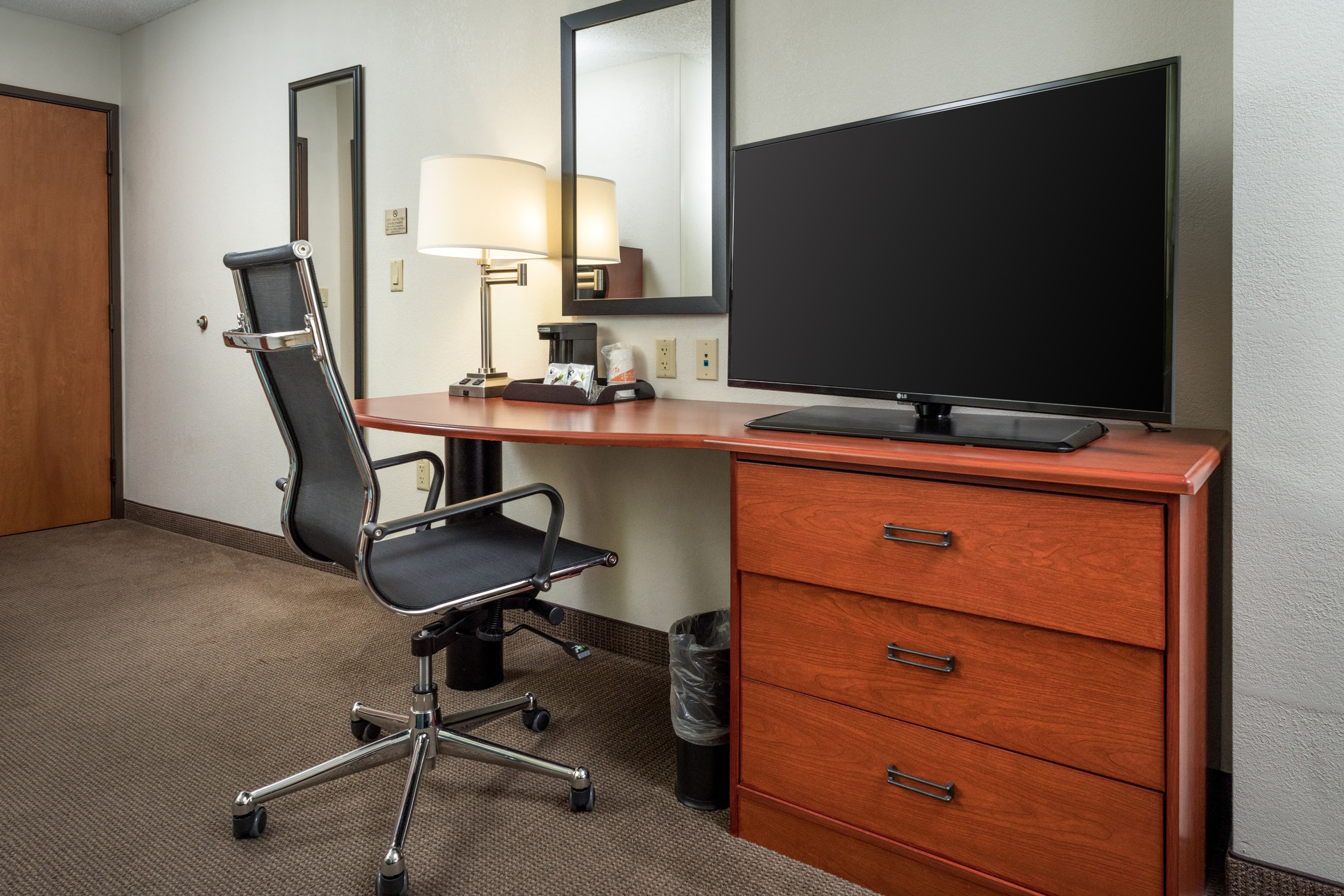 Sleep Inn & Suites Cross Lanes - South Charleston - Image 5