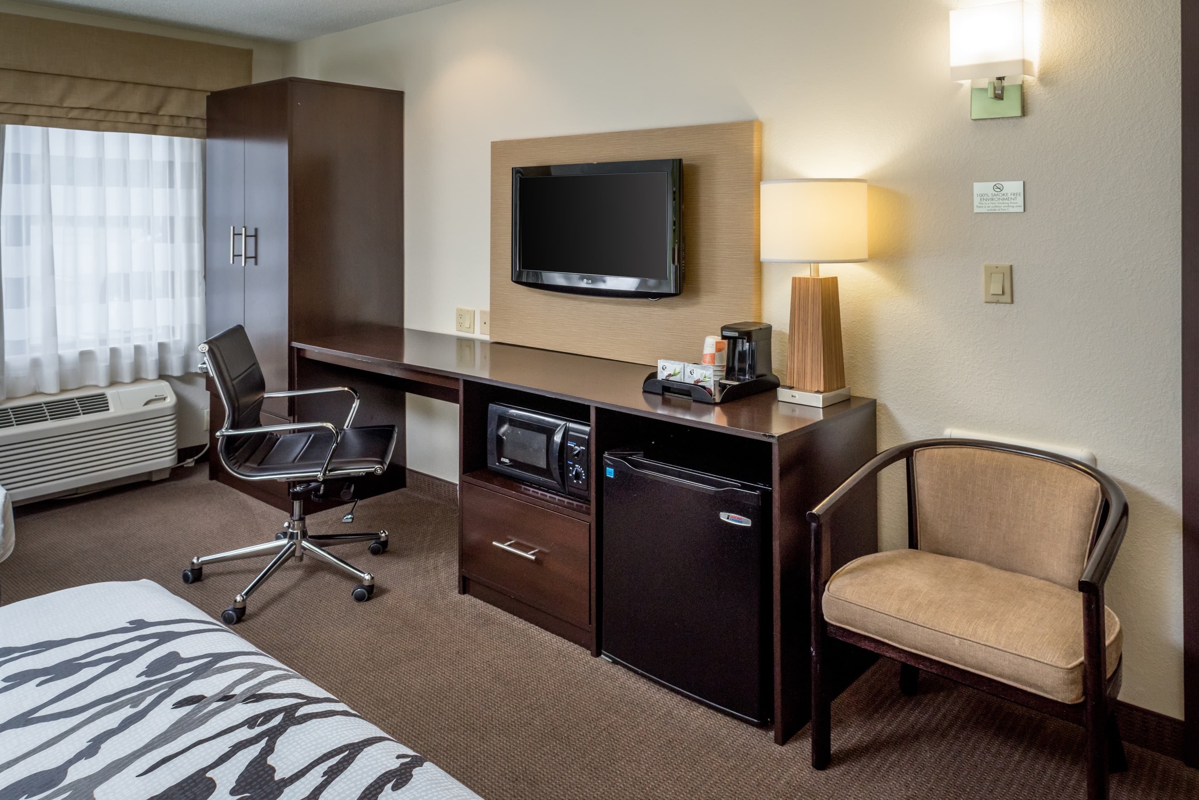 Sleep Inn & Suites Cross Lanes - South Charleston — 7